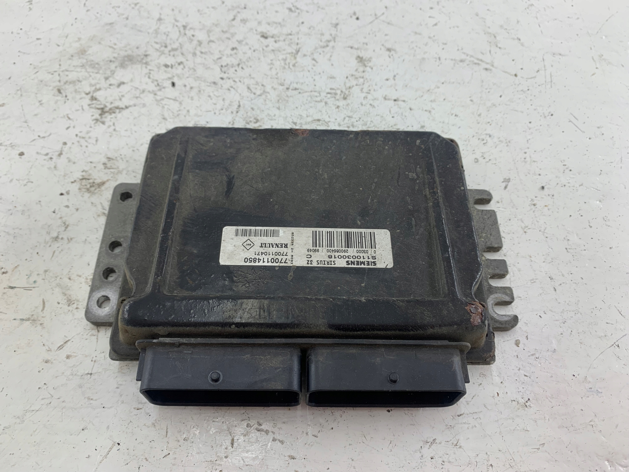 RENAULT MEGANE e 1.4 centralina motore 7700114850