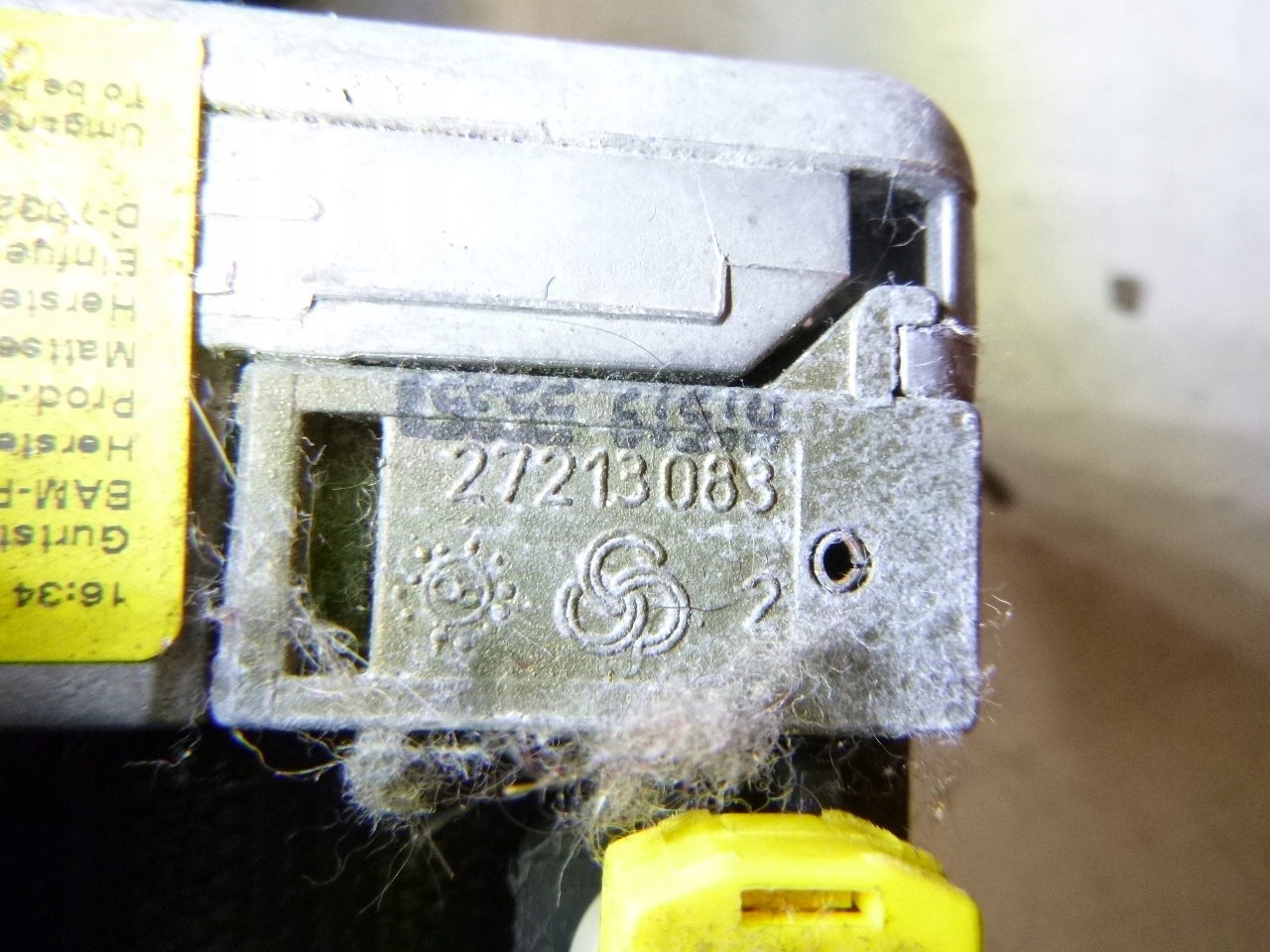seat belt front left + regulacja Mercedes W220 98-05r.