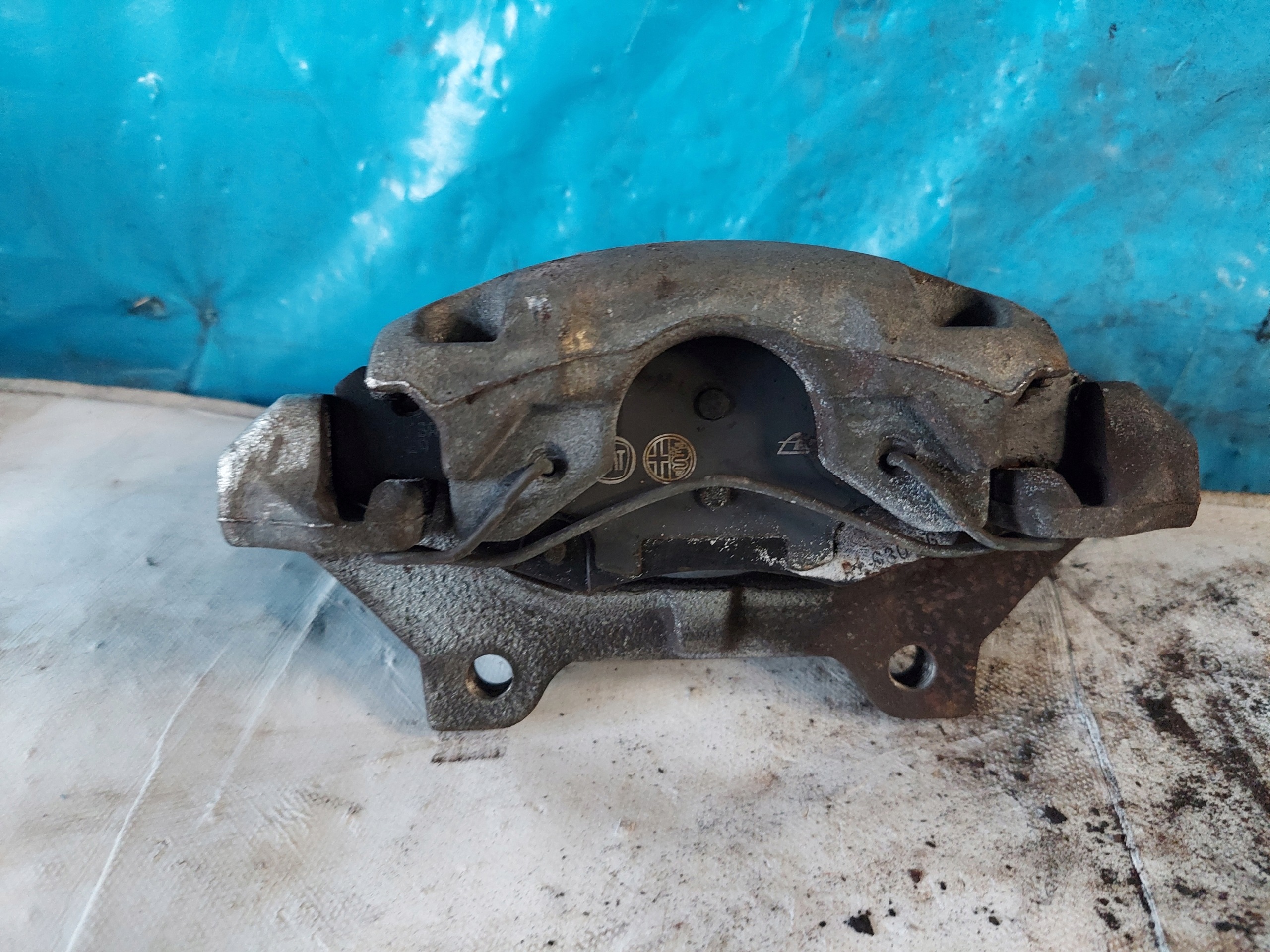 caliper FIAT 500 2013 R 0.9 B PP ATE832SU