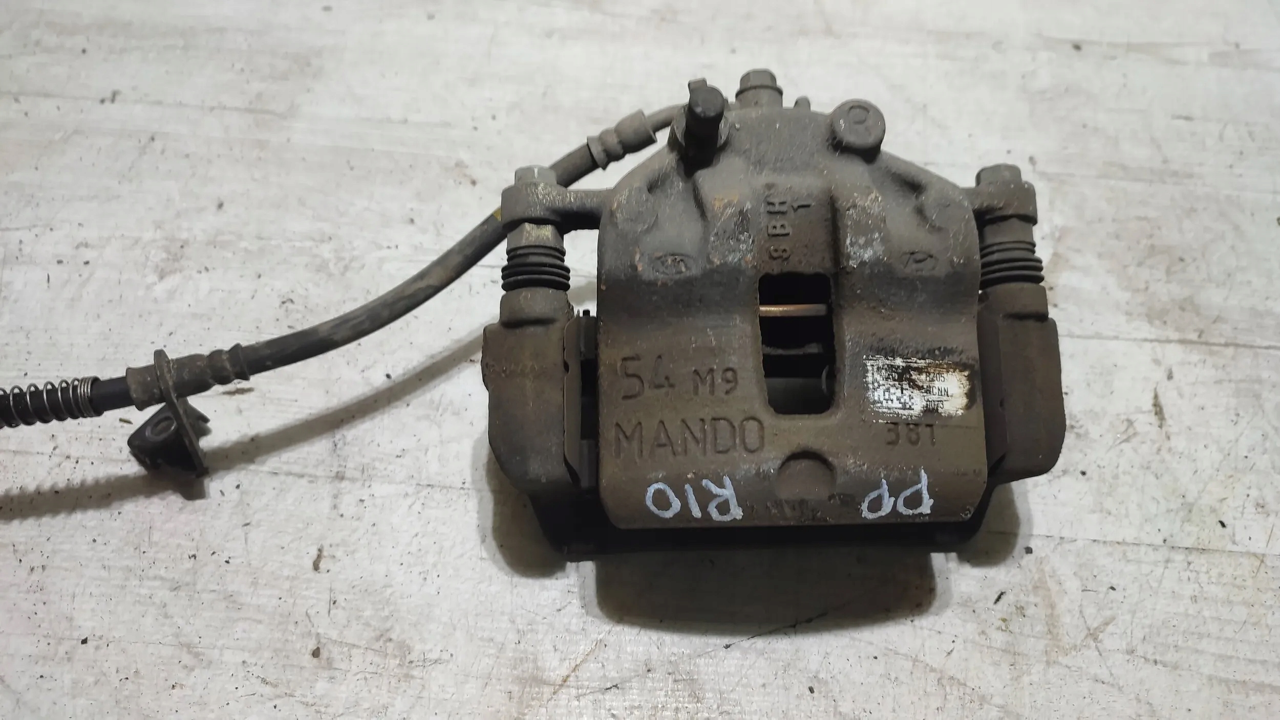 KIA Rio IV 18r front side right caliper