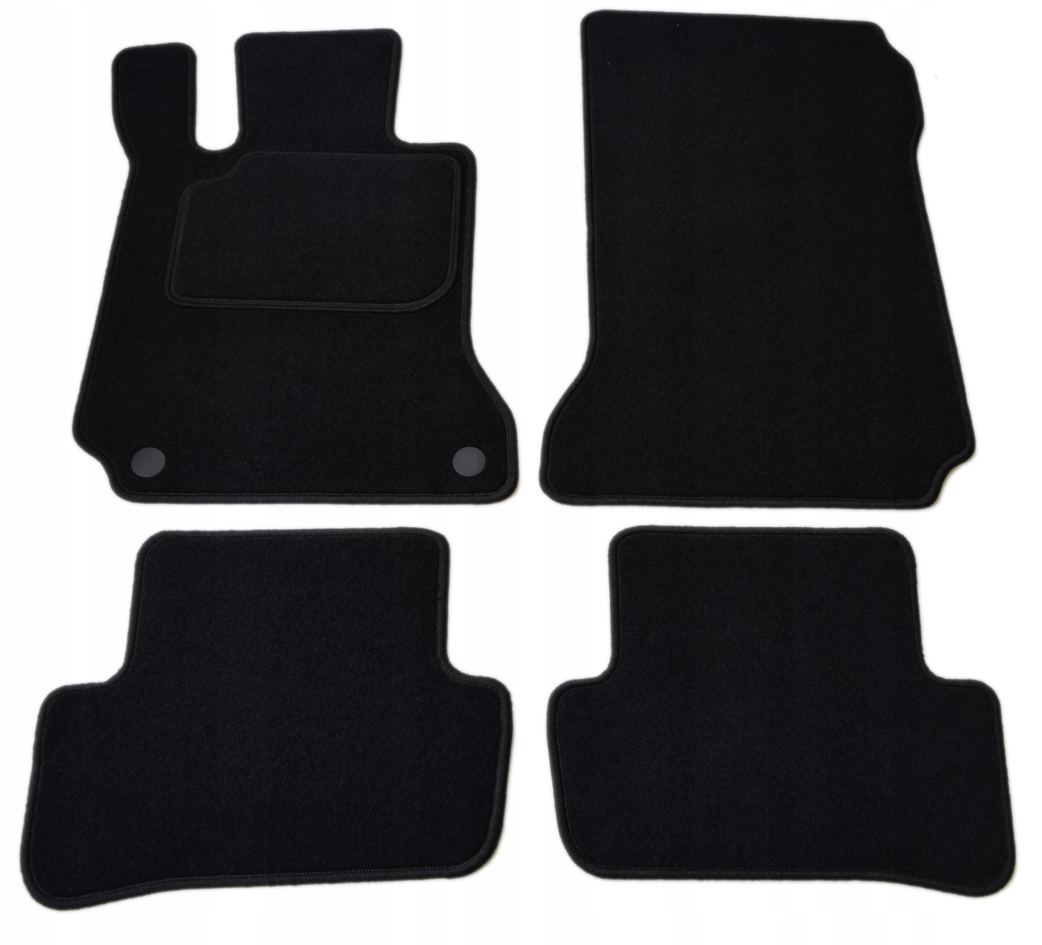 

Mercedes W204 07-14r. Dywaniki welurowe Silver-PC