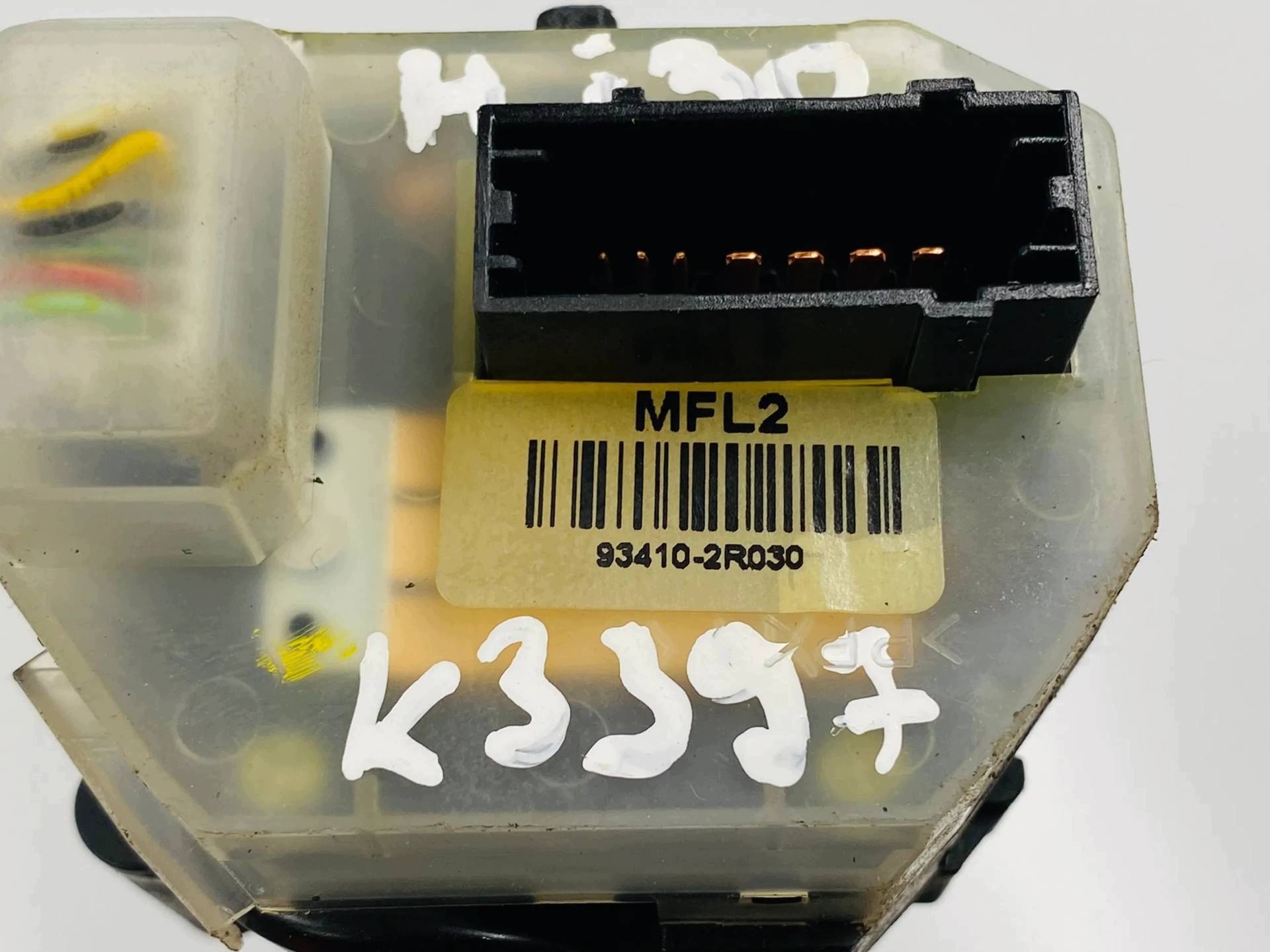 Bouton Indicateurs de direction Hyundai i30 1 facelift FD 2010 934102R030