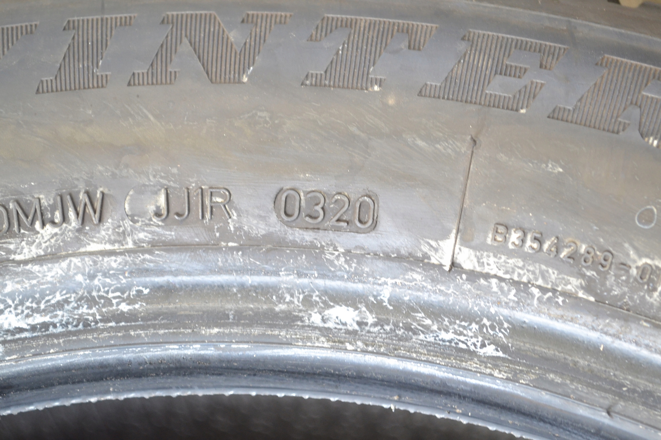 245/50R18 DUNLOP WINTER SPORT 4D ROF x2szt 5910z Liczba opon w ofercie 2 szt.