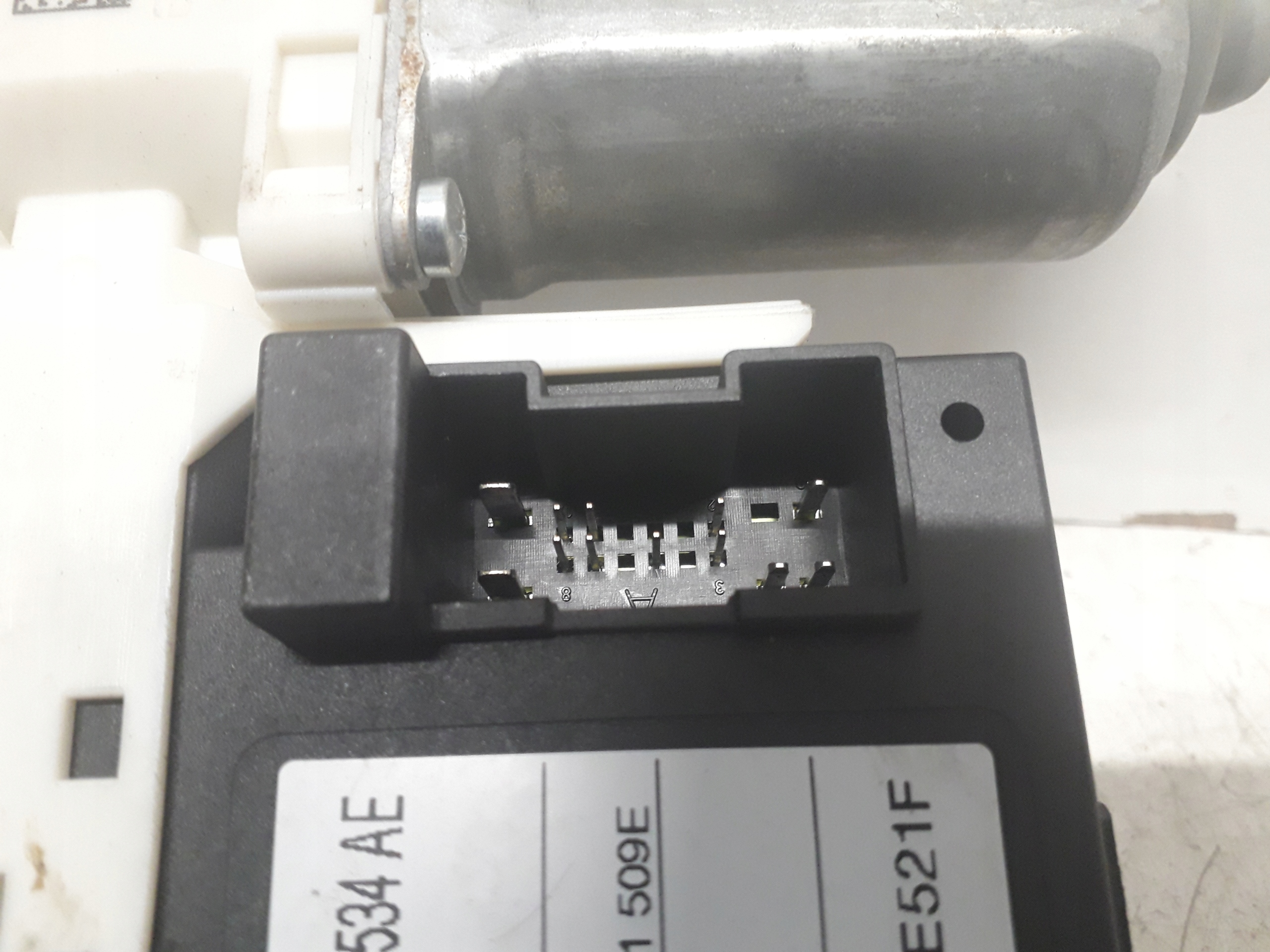 FORD C-MAX 1 I 03-10 SILNICZEK MODUŁ SZYBY PRAWY TYŁ 3M5T14B534AE Typ samochodu Samochody osobowe