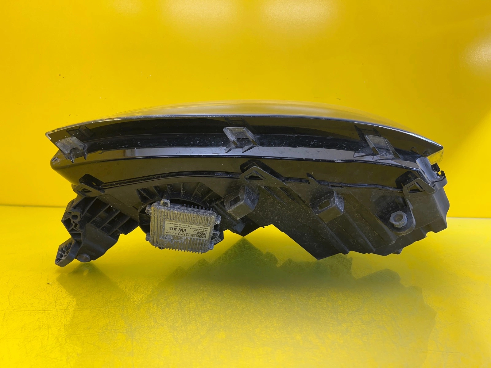 light left VW T7 Transporter Full Led 7T1941035AF