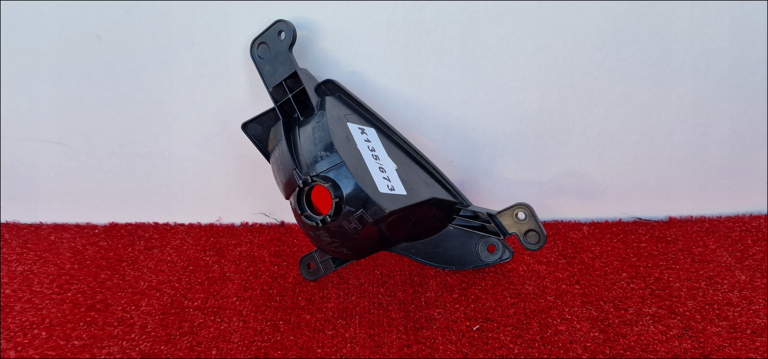 JAGUAR E-PACE LINKS LICHT LICHT NEBELSCHEINWERFER DER STOSSSTANGE HECK K135/673