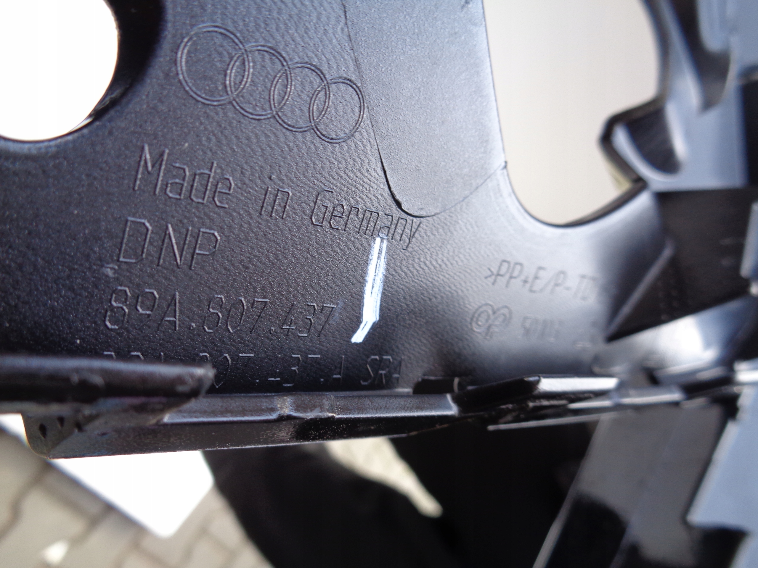 corner of a bumper left front AUDI Q4 89A