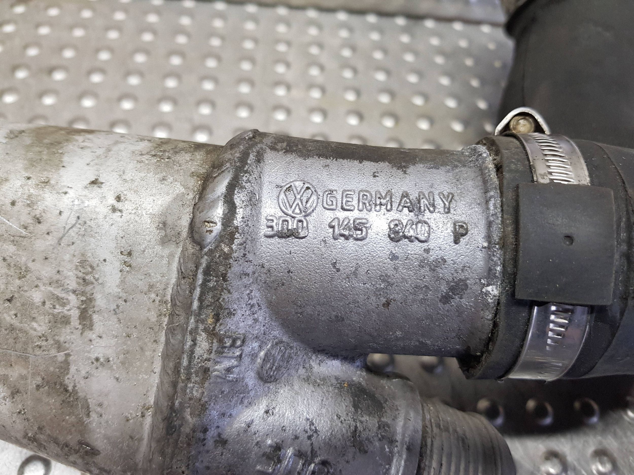 cső, csővezeték tömlö intercooler 3D0145840P VW PHAETON 3.0 TDI