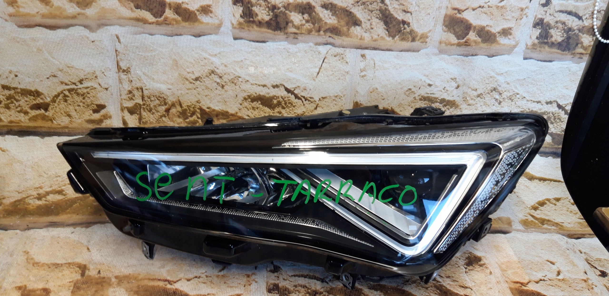 seat tarraco  full led europa lewa lampa europejska