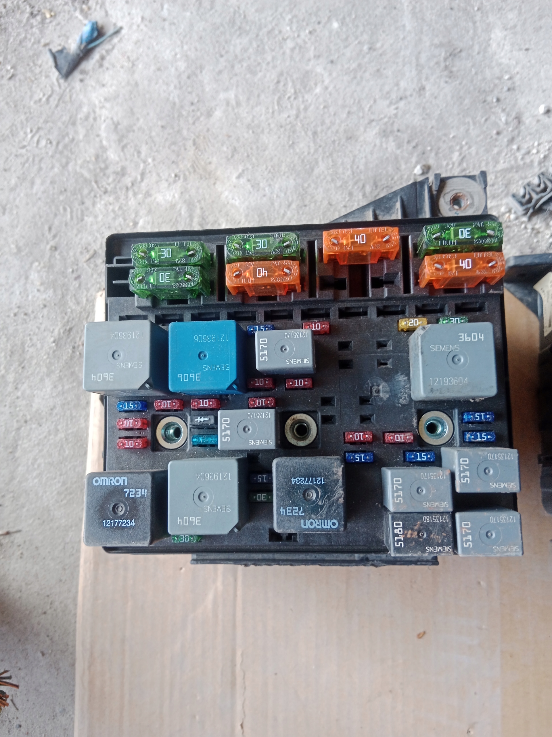 Module fusibles chevrolet alero 2.4 B 01r