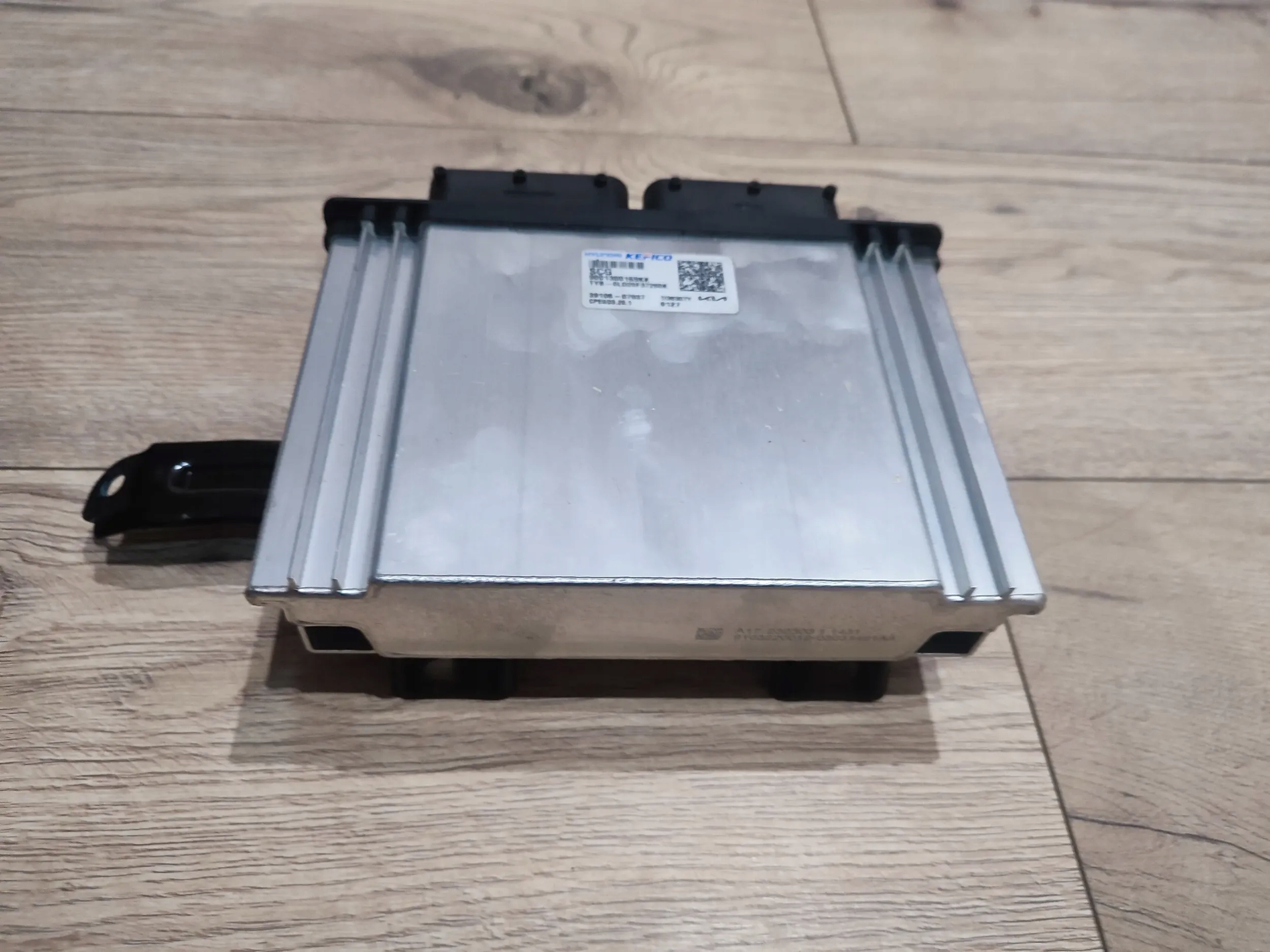 STEROWNIK KOMPUTER SILNIKA KIA STONIC 1.0 T-GDI 23r