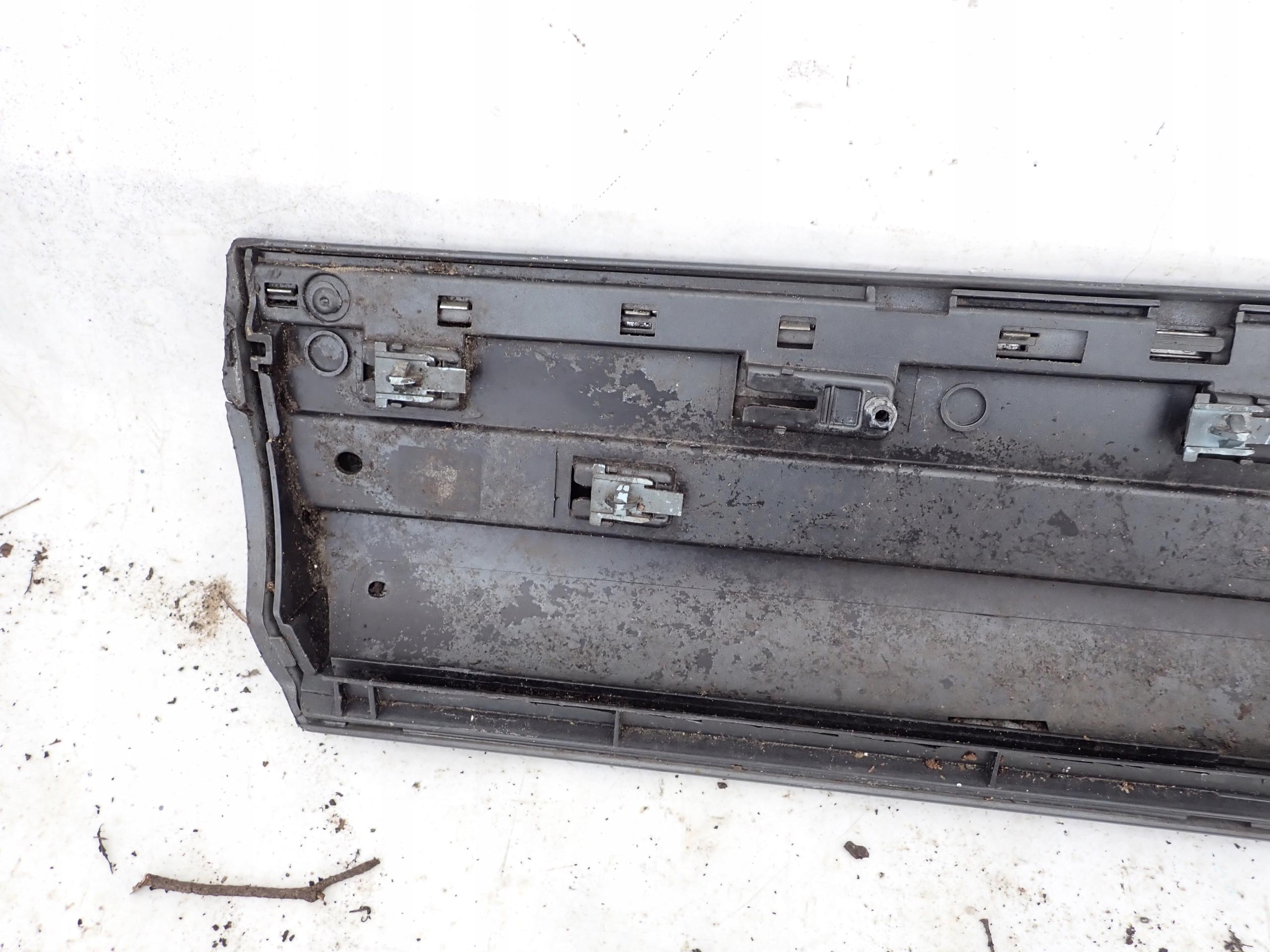 AUDI Q7 4L LIFT moulding door right front front 4L0853960