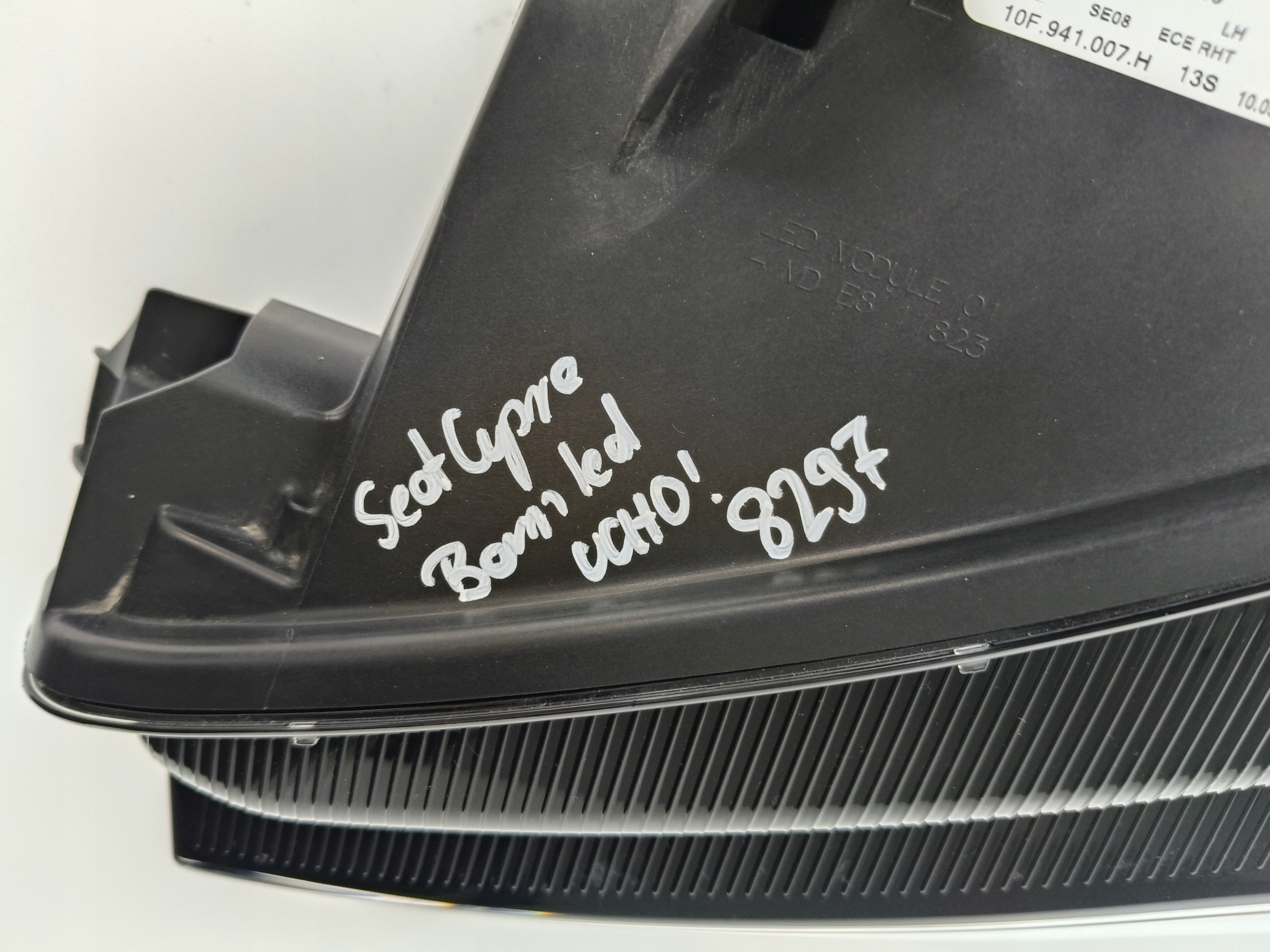 light left REFLEKTOR SEAT CUPRA BORN 10E 21- FULL LED