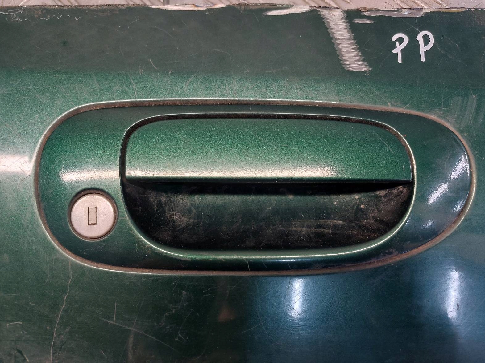 handle exterior door right front MITSUBISHI SPACE STAR and