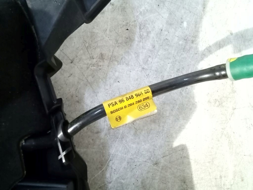 Citroen C4 Picasso and brake electric electrical 9684898480
