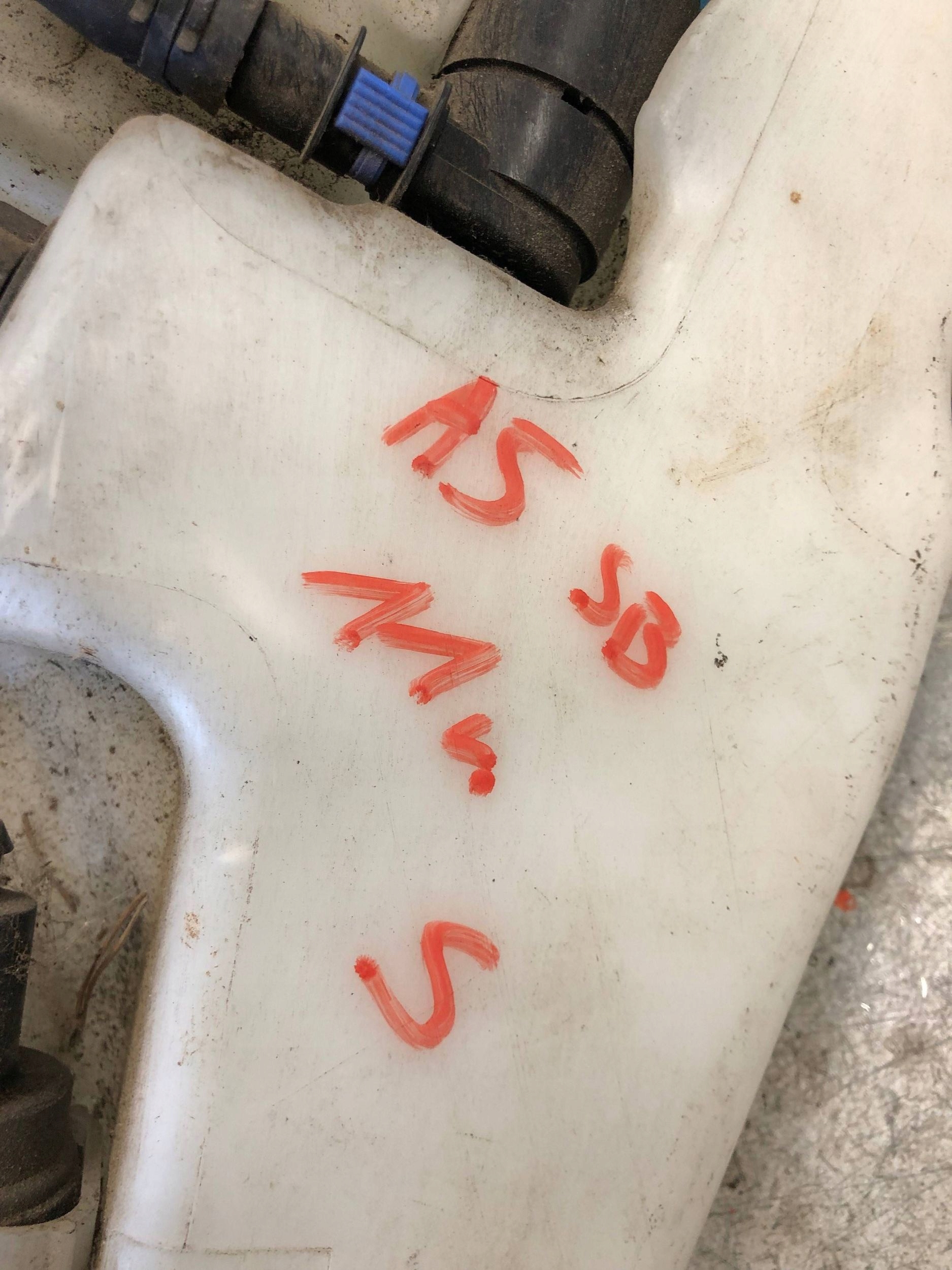 washer fluid tank AUDI A5 SPORTBACK 8T0955453C