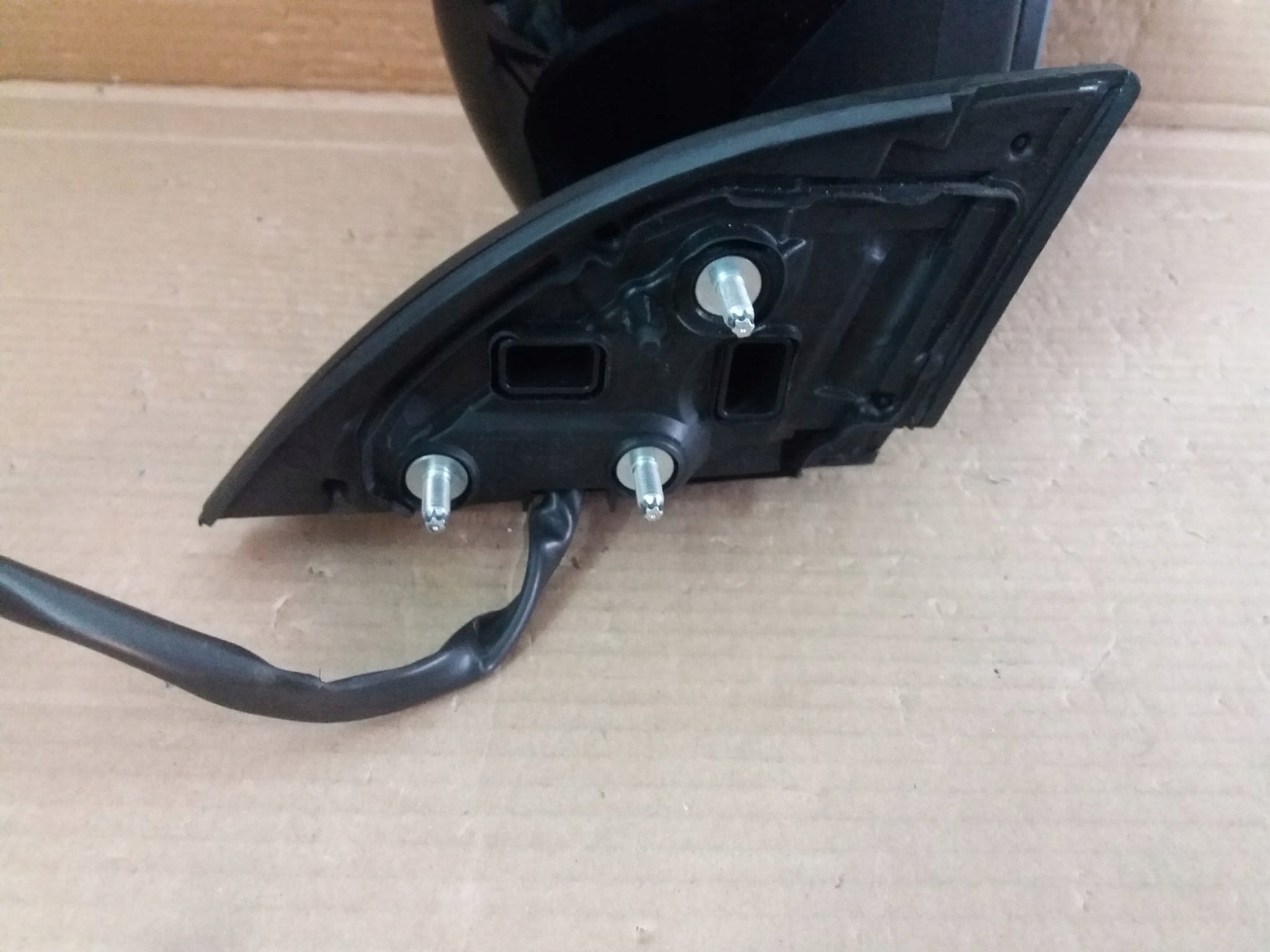 NISSAN LEAF II PRAWE ASYSTENT (6+2) 8 PIN EUROPA Powierzchnia malowana