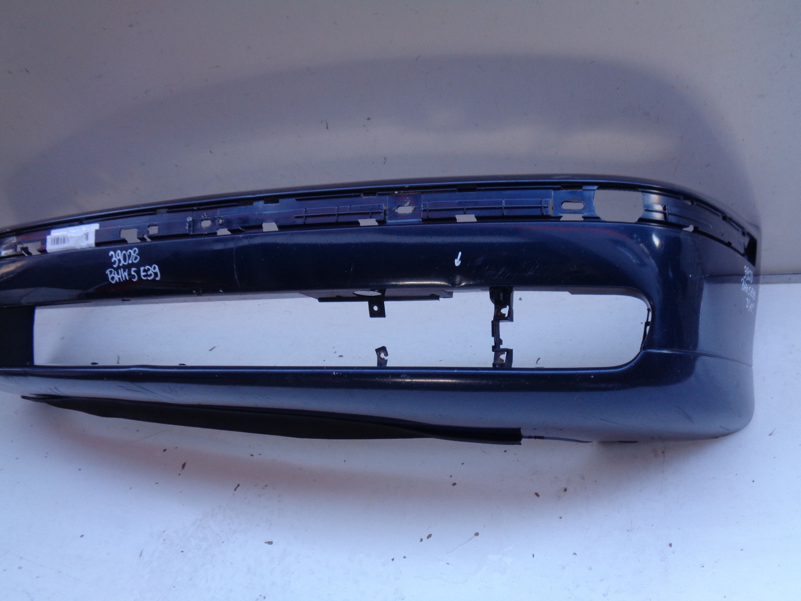 Frontstoßstange BMW 5 E39 01-03 NR 39028