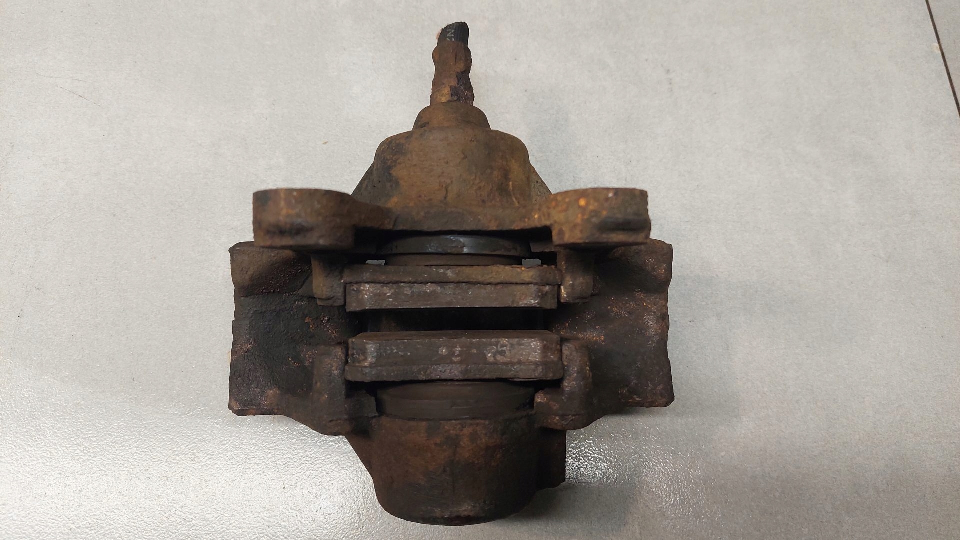 caliper brake right rear part W210 2.2 CDI