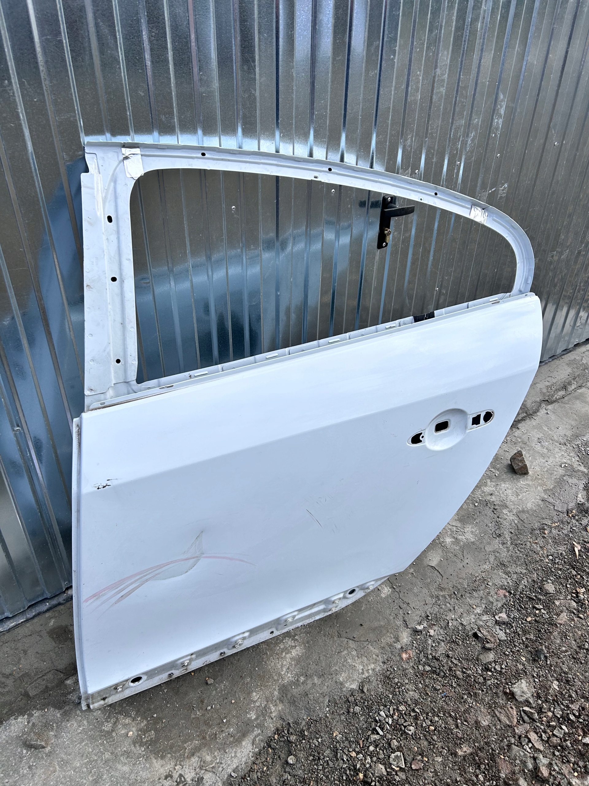 door rear. left RENAULT FLUENCE nr.00