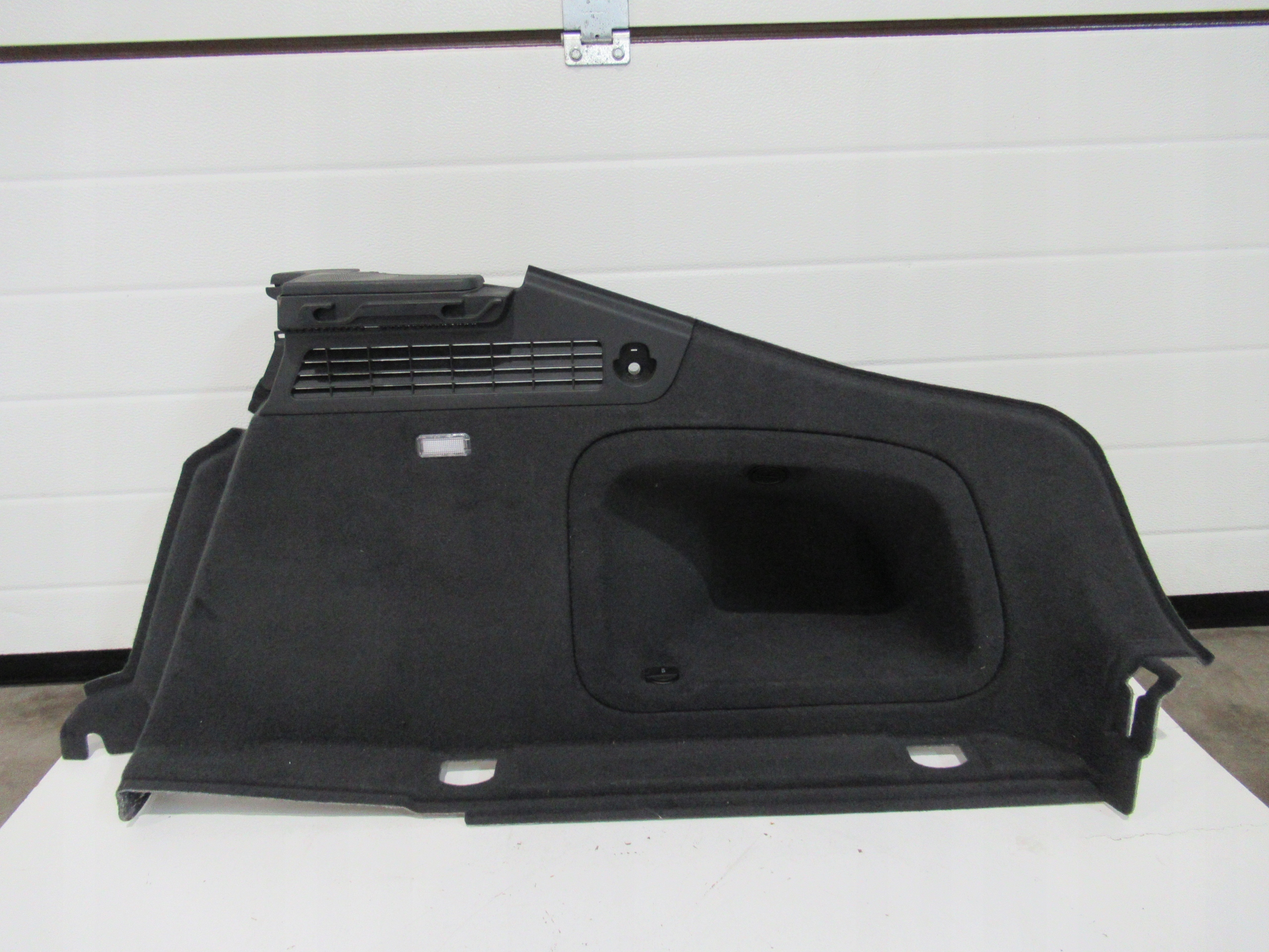 AUDI A5 and 8T SPORTBACK right boot upholstery