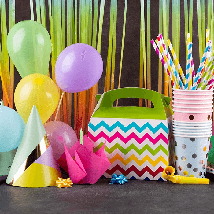 Fontanna tortowa złota w czarne gwiazdki 12cm 1szt Waga produktu z opakowaniem jednostkowym 0.2 kg