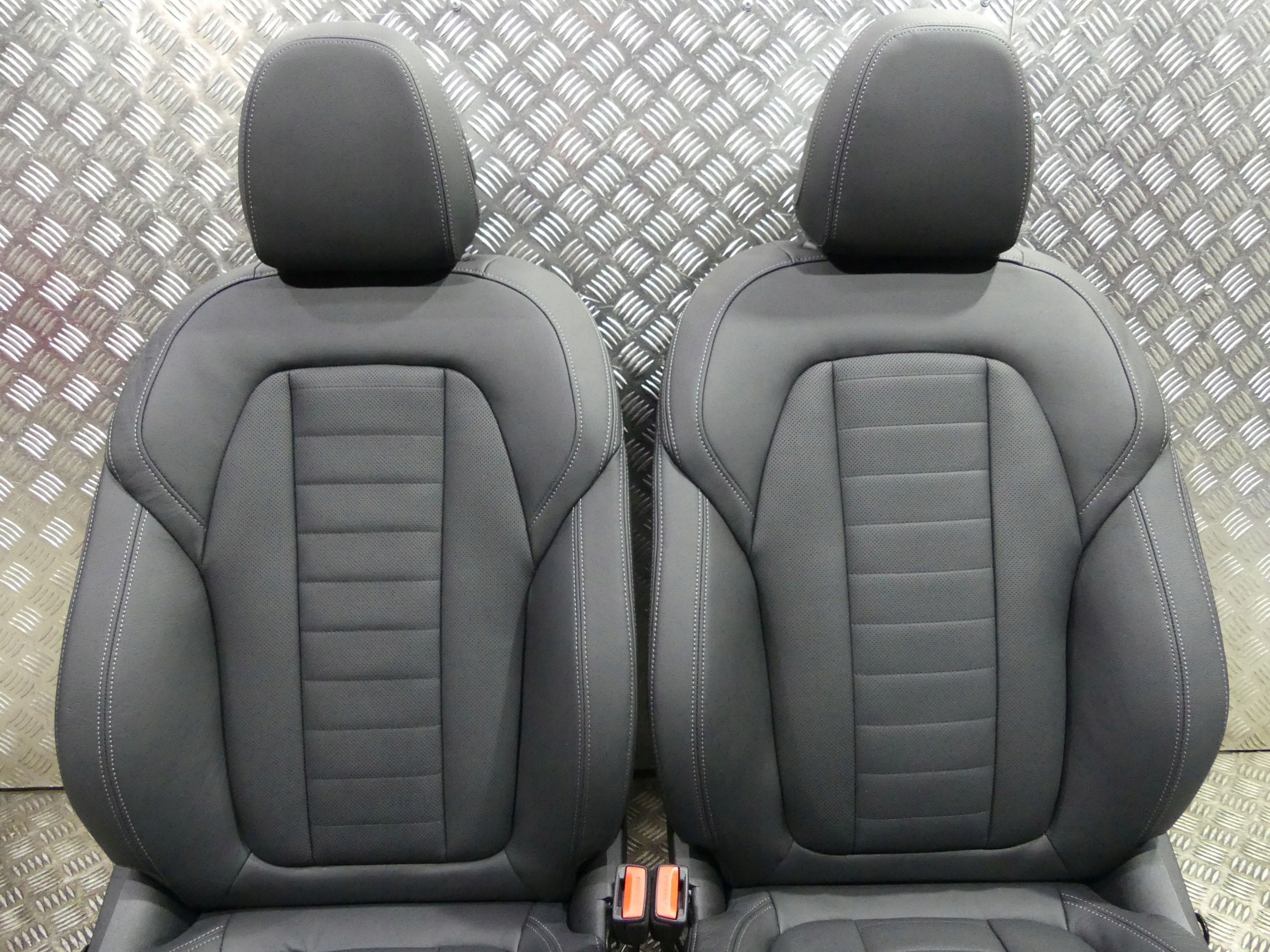 BMW 4 G26 спорт обивка кресла диван тунель 295 ЛС