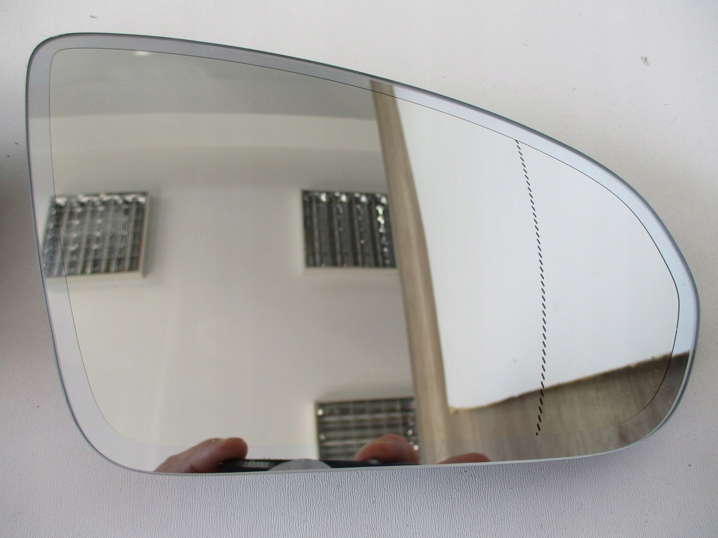 Вставка зеркала Mercedes A177 новый ФОТОХРОМНЫЙ правый