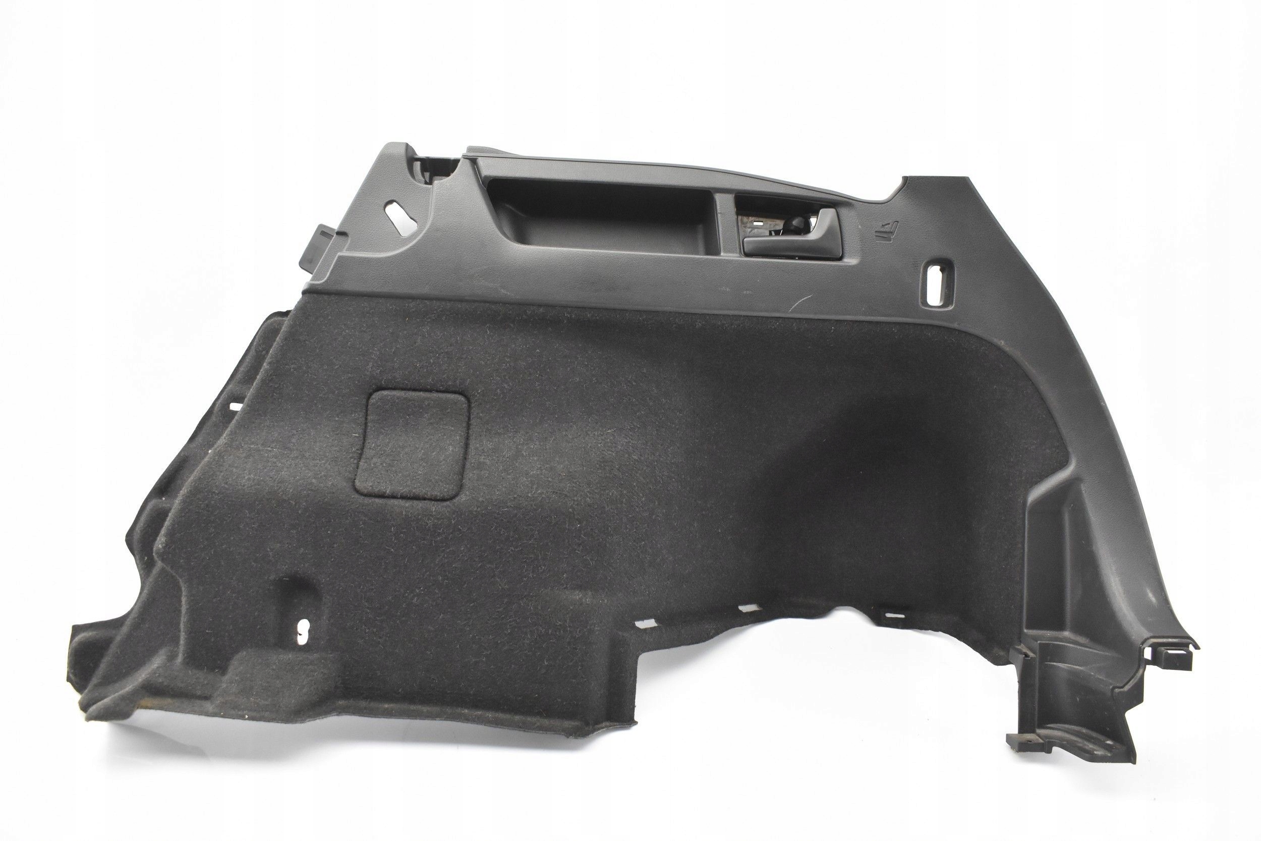 БЭКОН БАГАЖНИКА ПРАВЫЙ 64730-02190 AURIS II УНИВЕРСАЛ