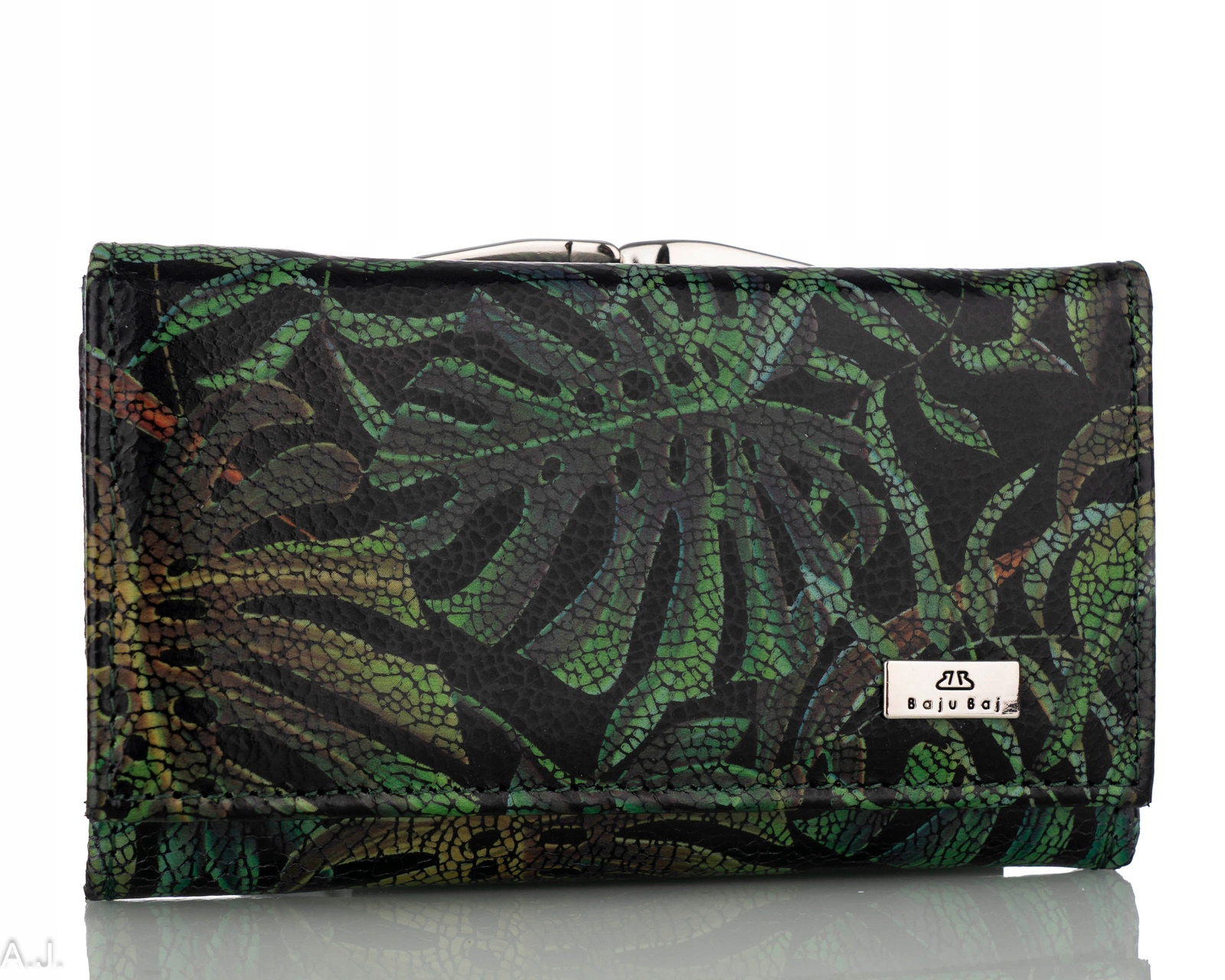 Dámská kožená peněženka s barevným vzorem z kůže se středním zapínáním na polský patent