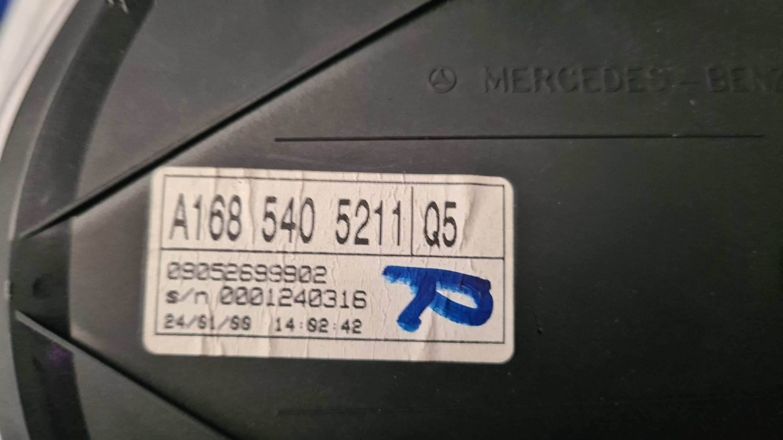 Mercedes A160 liczniki