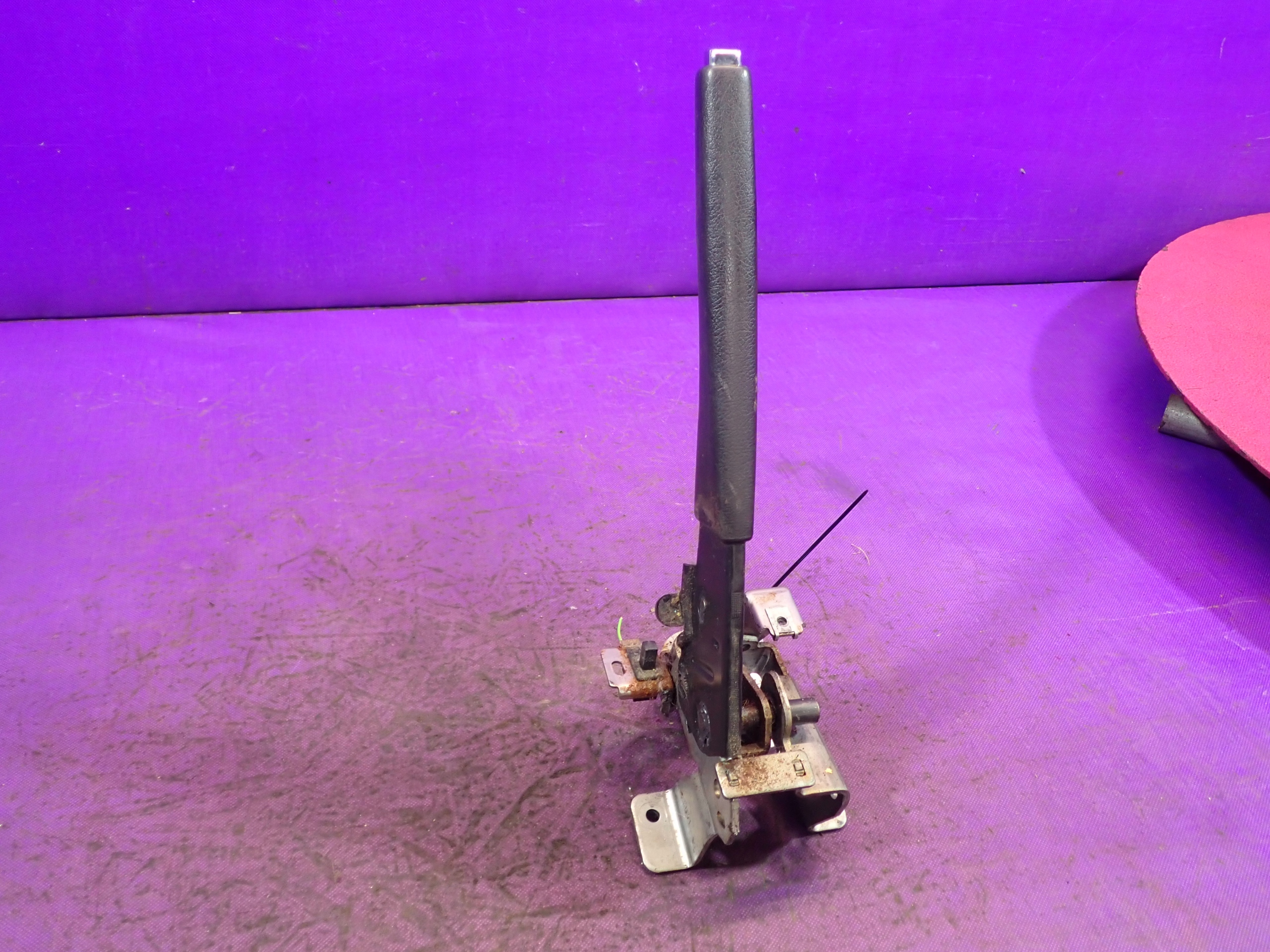 PEUGEOT 307 01-05 DŹWIGNIA DŹWIGNIA HAMULCA RĘCZNEGO 9636797977 Typ samochodu Samochody osobowe