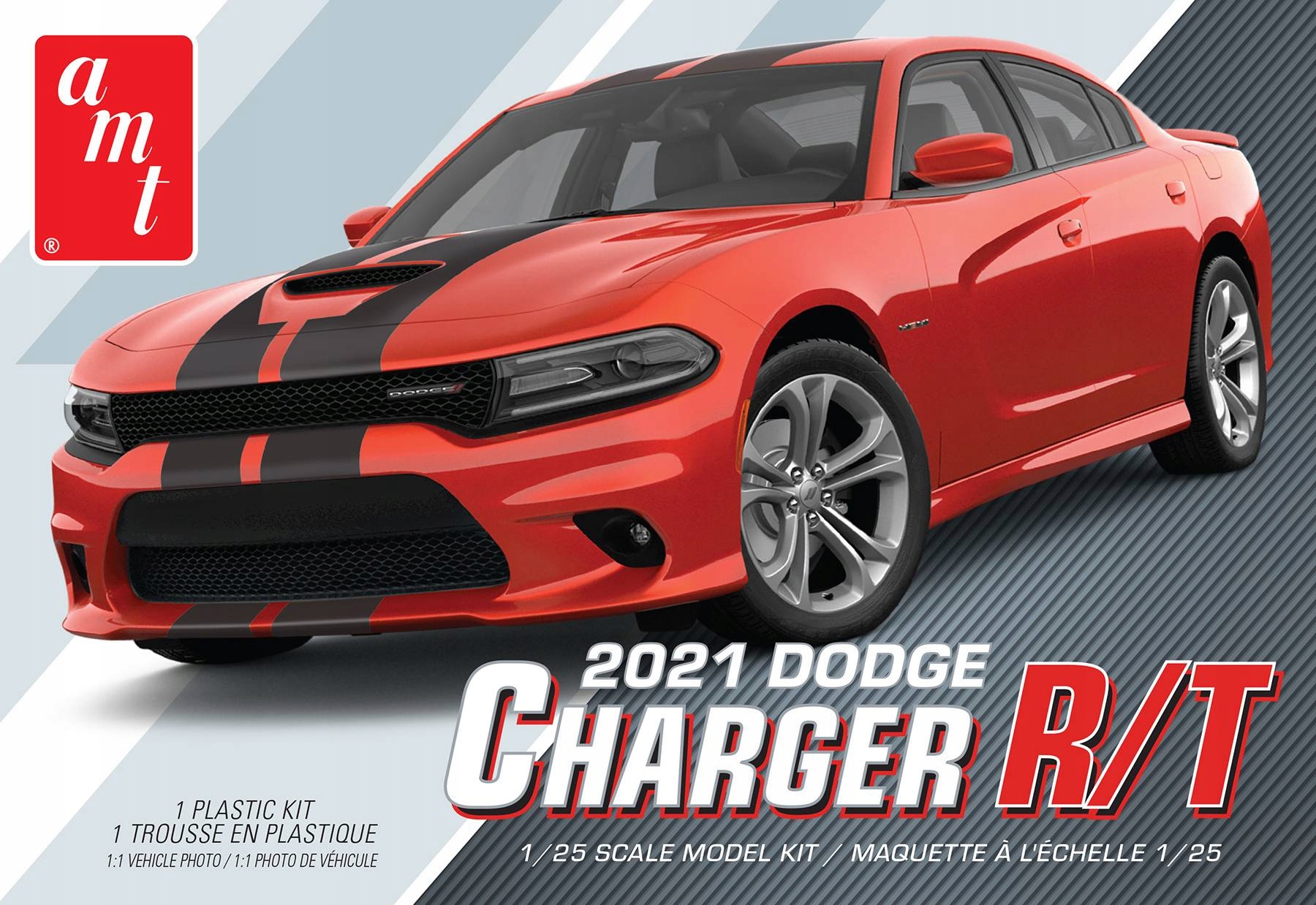 Amt 1323 Samochód Dodge Charger R/t 2021 model do sklejania 1/25