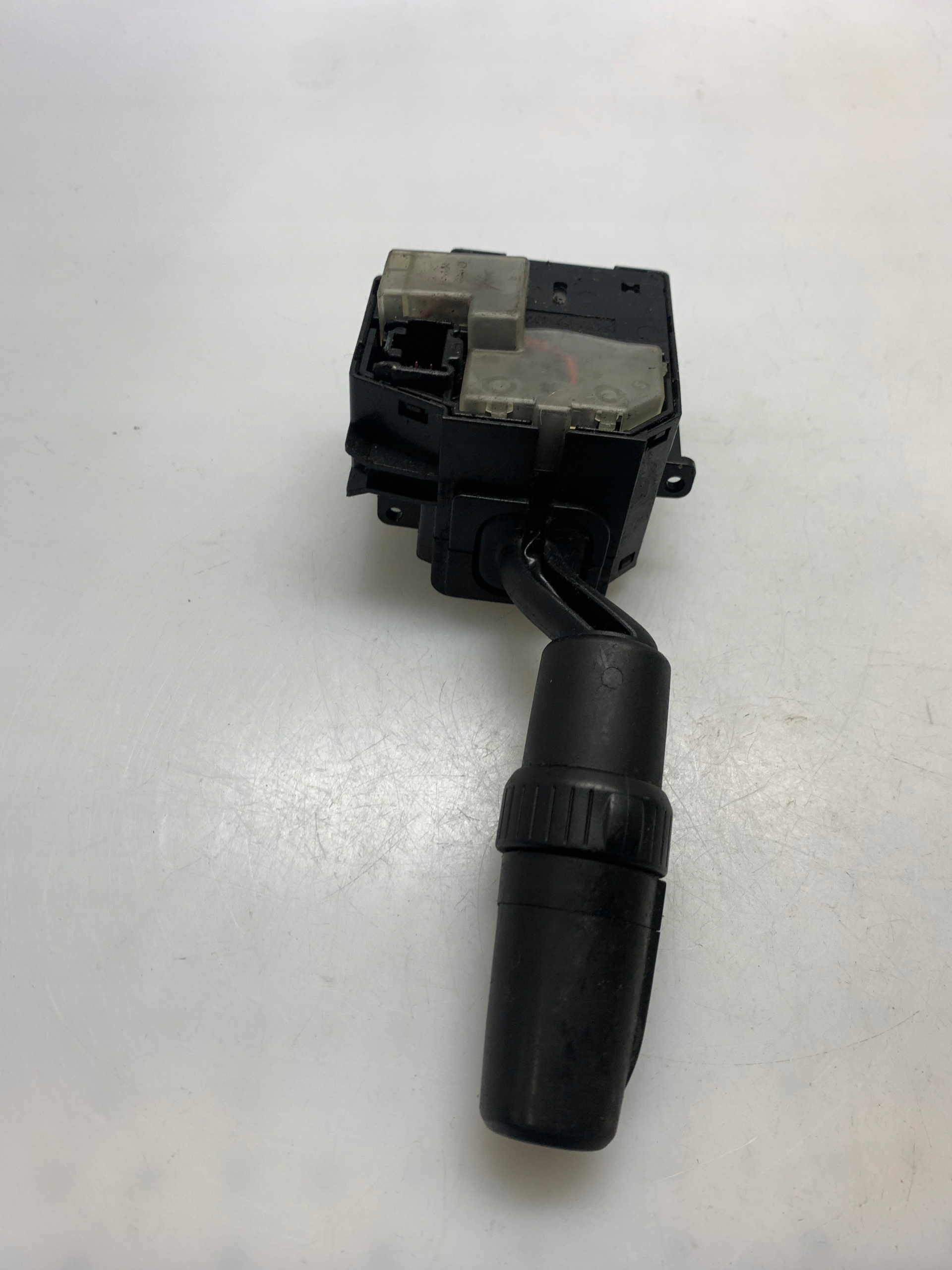 Schalter Wischer MAZDA 5 17D682