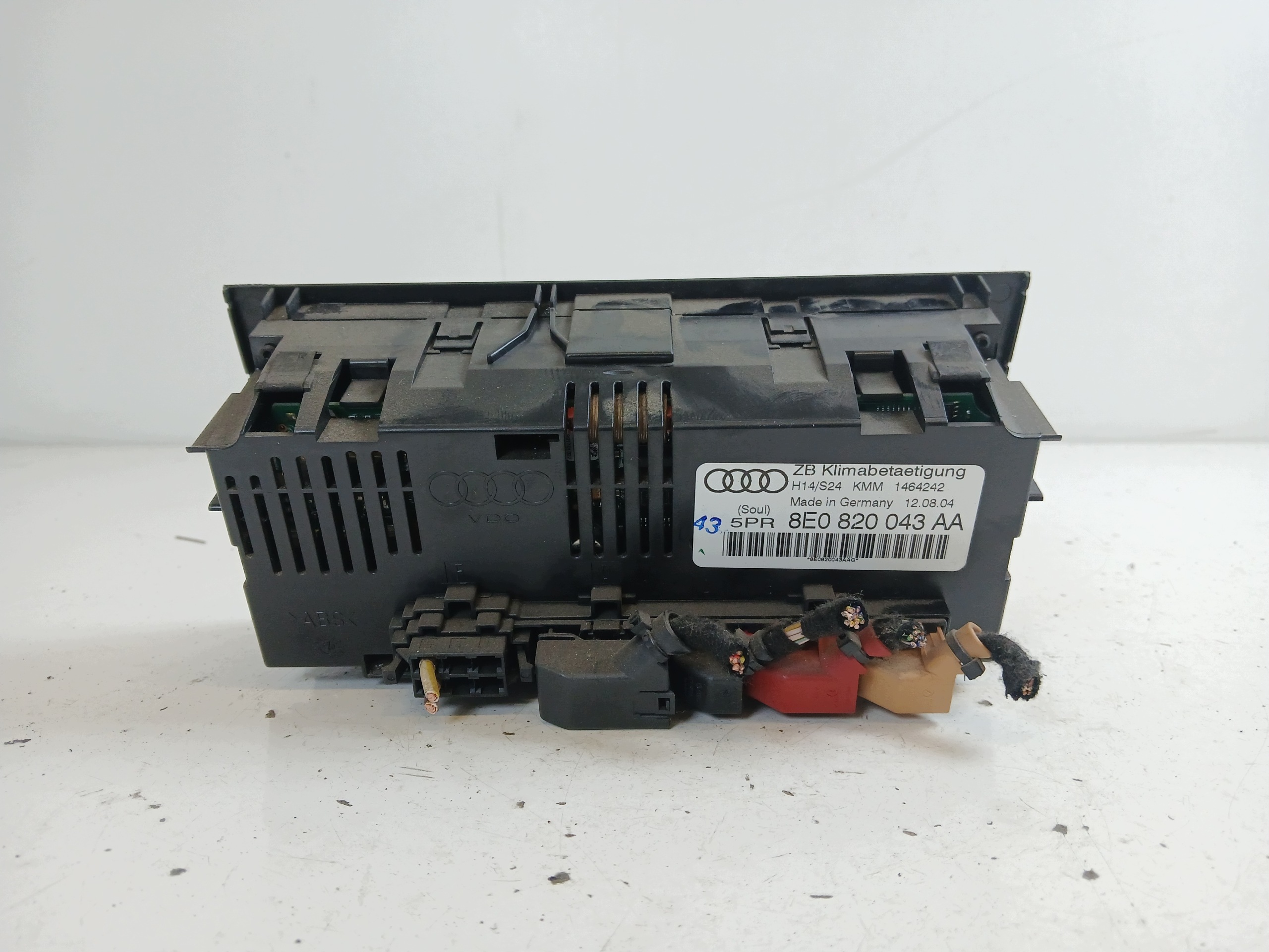 AUDI A4 B6 A4 B7 PANEL klimatizácii klímy 8E0820043AA