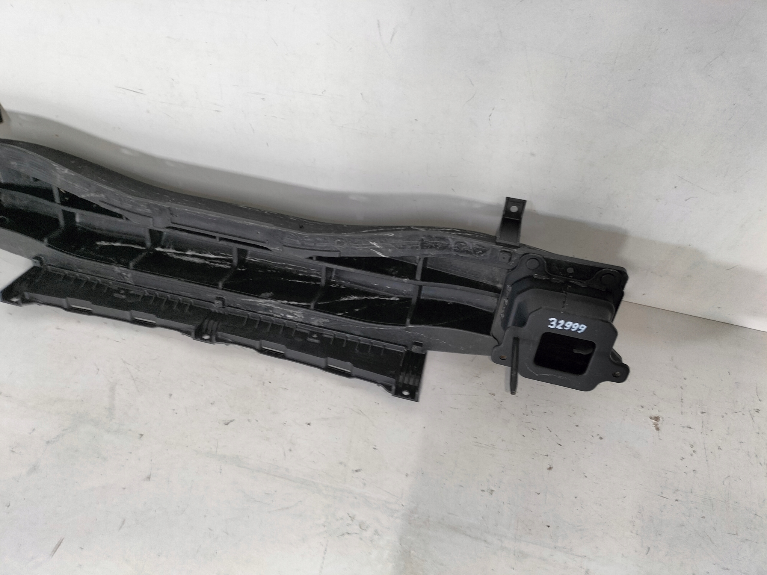pillar bumper support rear part KIA SPORTAGE 5 V 21