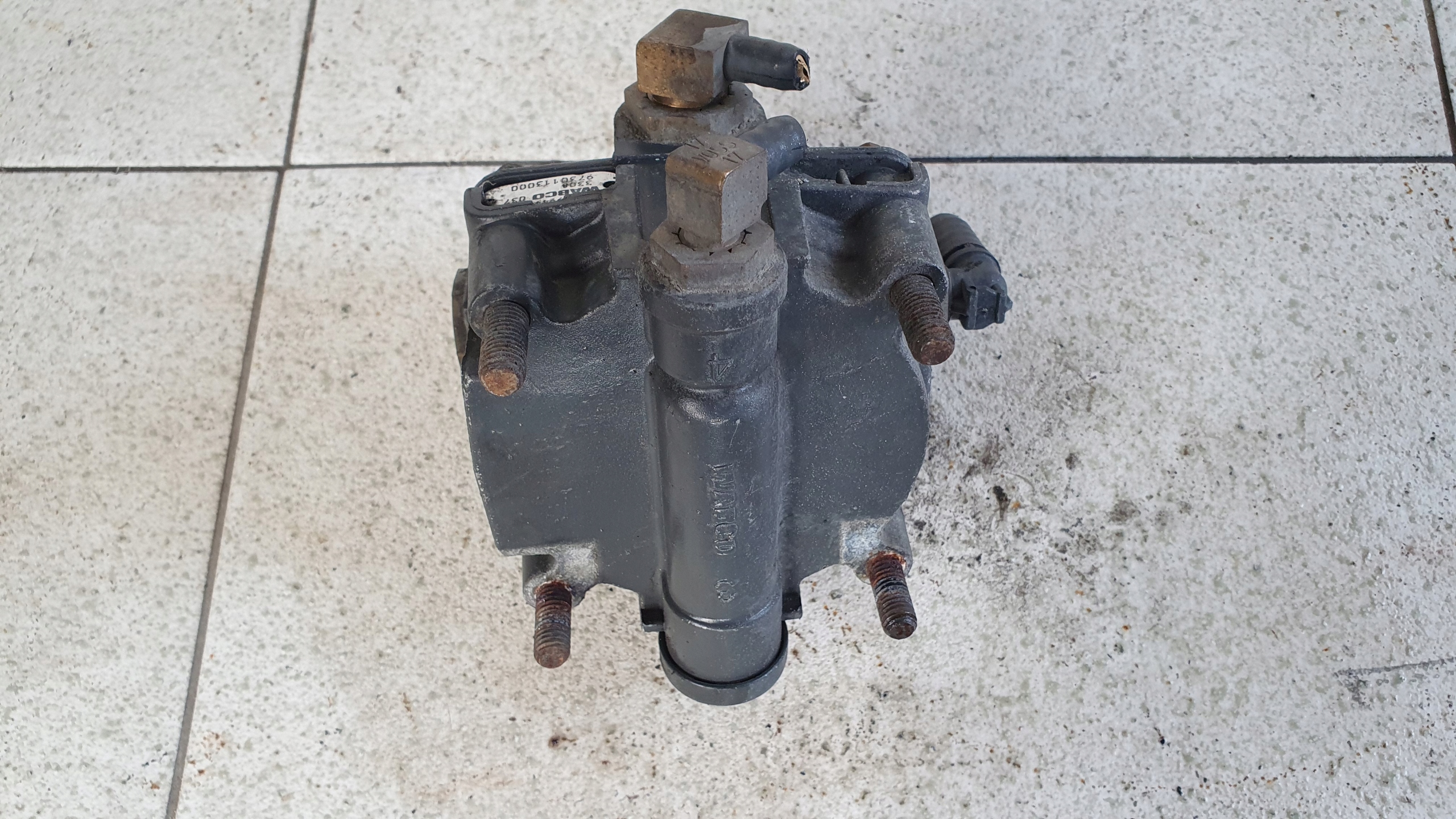 A0044299444 9730113000 - Релейный тормозной клапан Mercedes Actros Mp 3