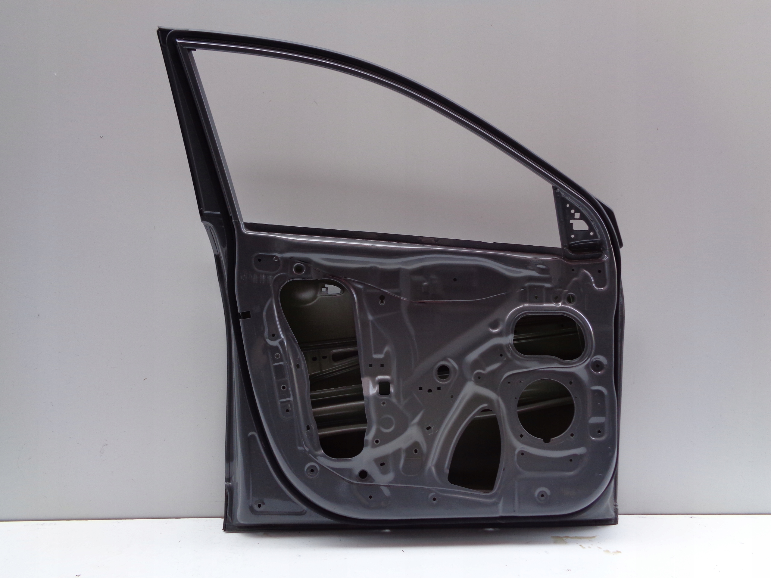 door left front HYUNDAI KONA 17- NR 46756