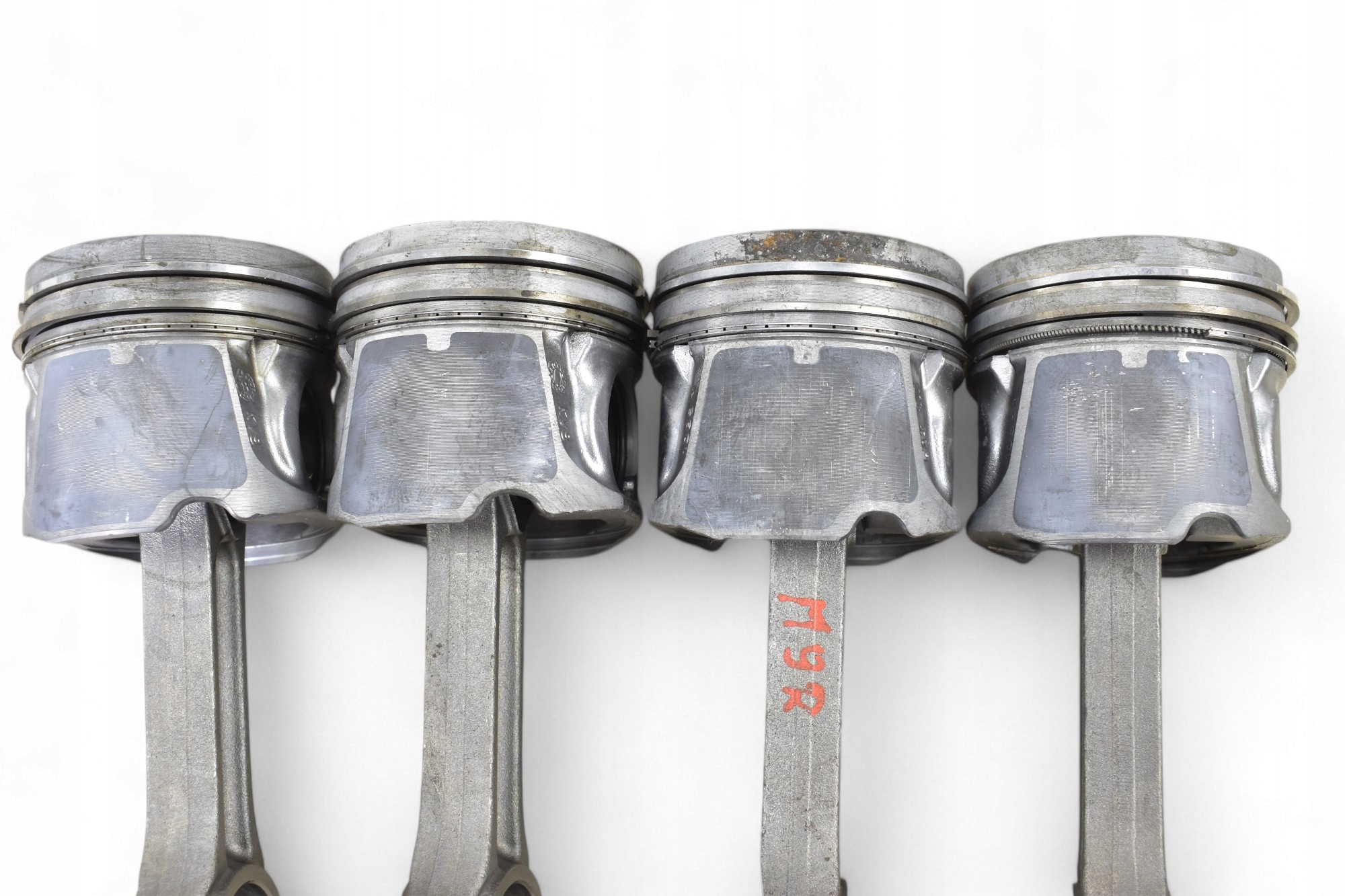 piston connecting rod KV9 RENAULT TRAFIC II OPEL VIVARO A 2.0 DCI M9R