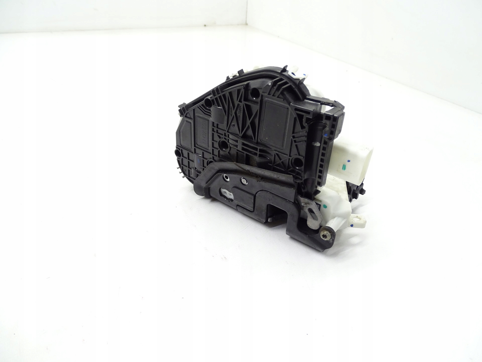 de la Serrure Arrière Gauche AUDI A6 C7 4G0838015M
