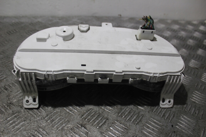 часы mitsubishi Outlander II