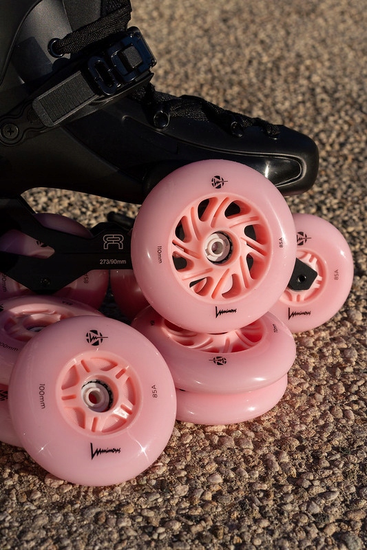 KOŁA ŚWIECĄCE DO ROLEK LUMINOUS FLAMINGO 100MM Kod producenta LUWL-LU100-FL-PK