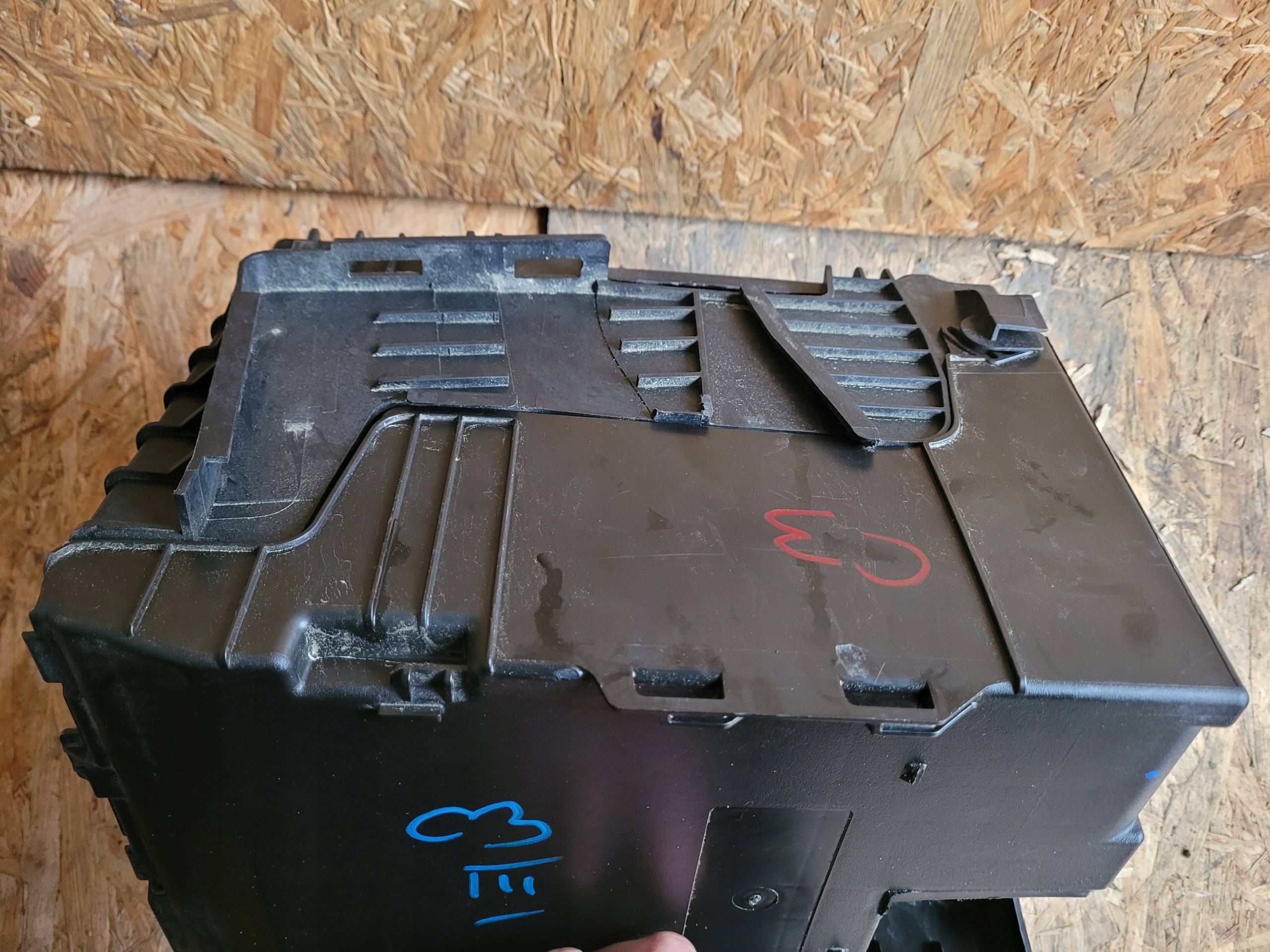 csomag AKUMULATORA PODSTAWA CITROEN C3 III