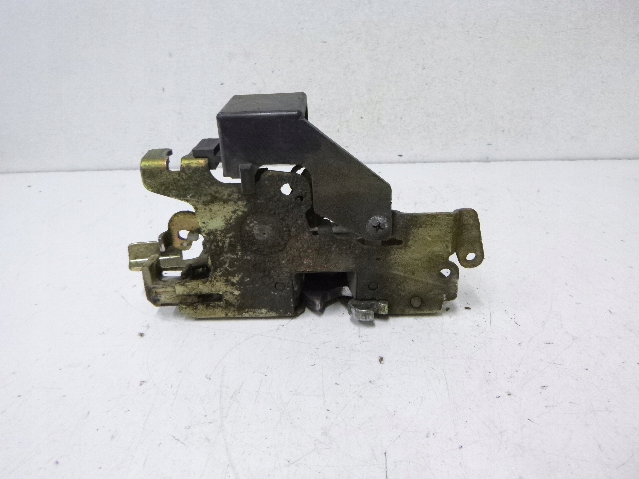 lock door front right Mercedes Sprinter W903 03r.