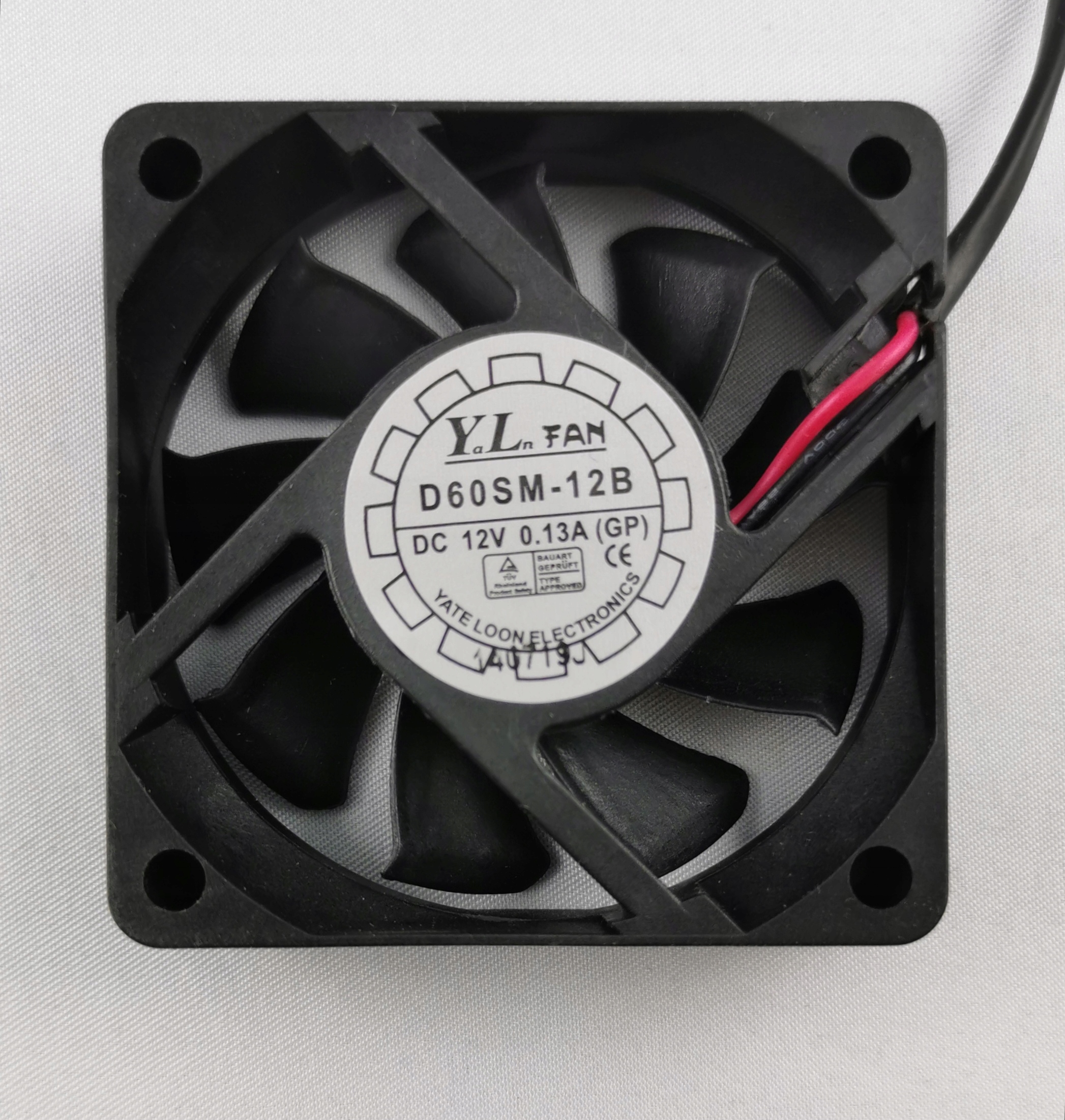 

Yate Loon wentylator 60mm D60SM-12B 2pin