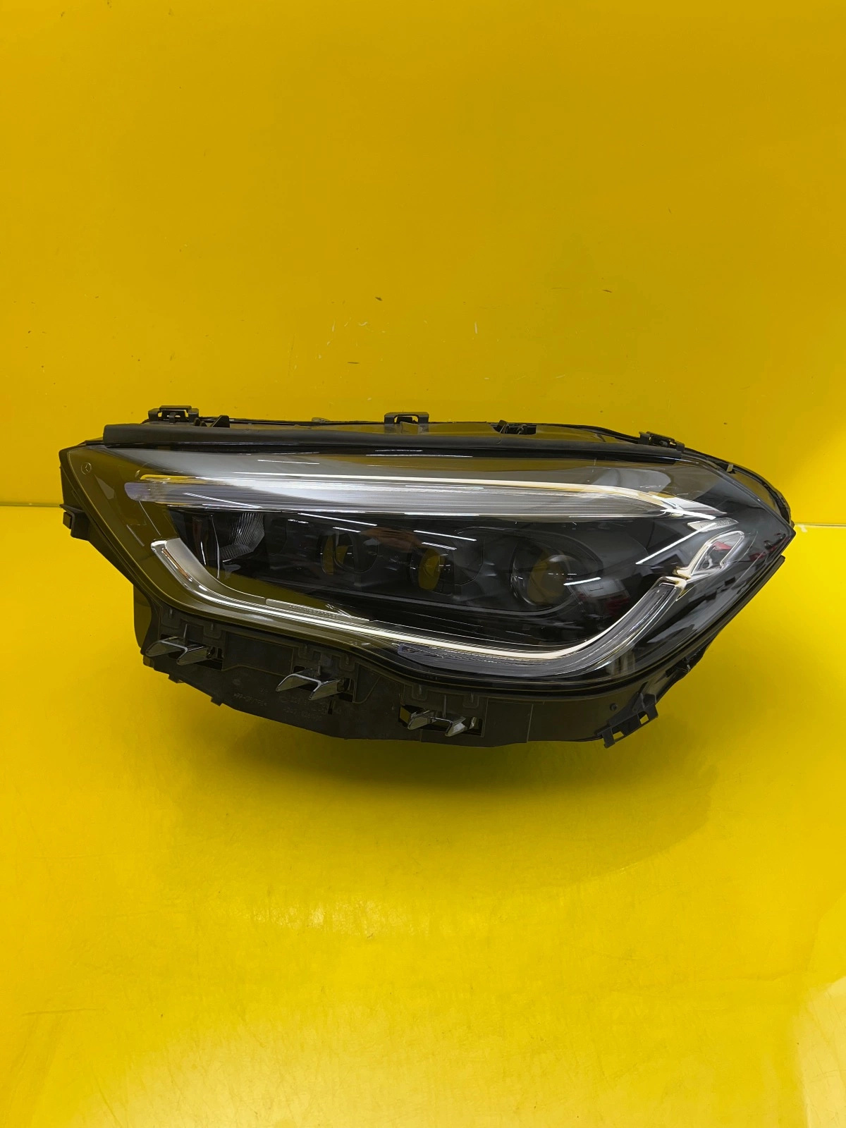 light left Mercedes GLA W247 MultiBeam Led A2479064705