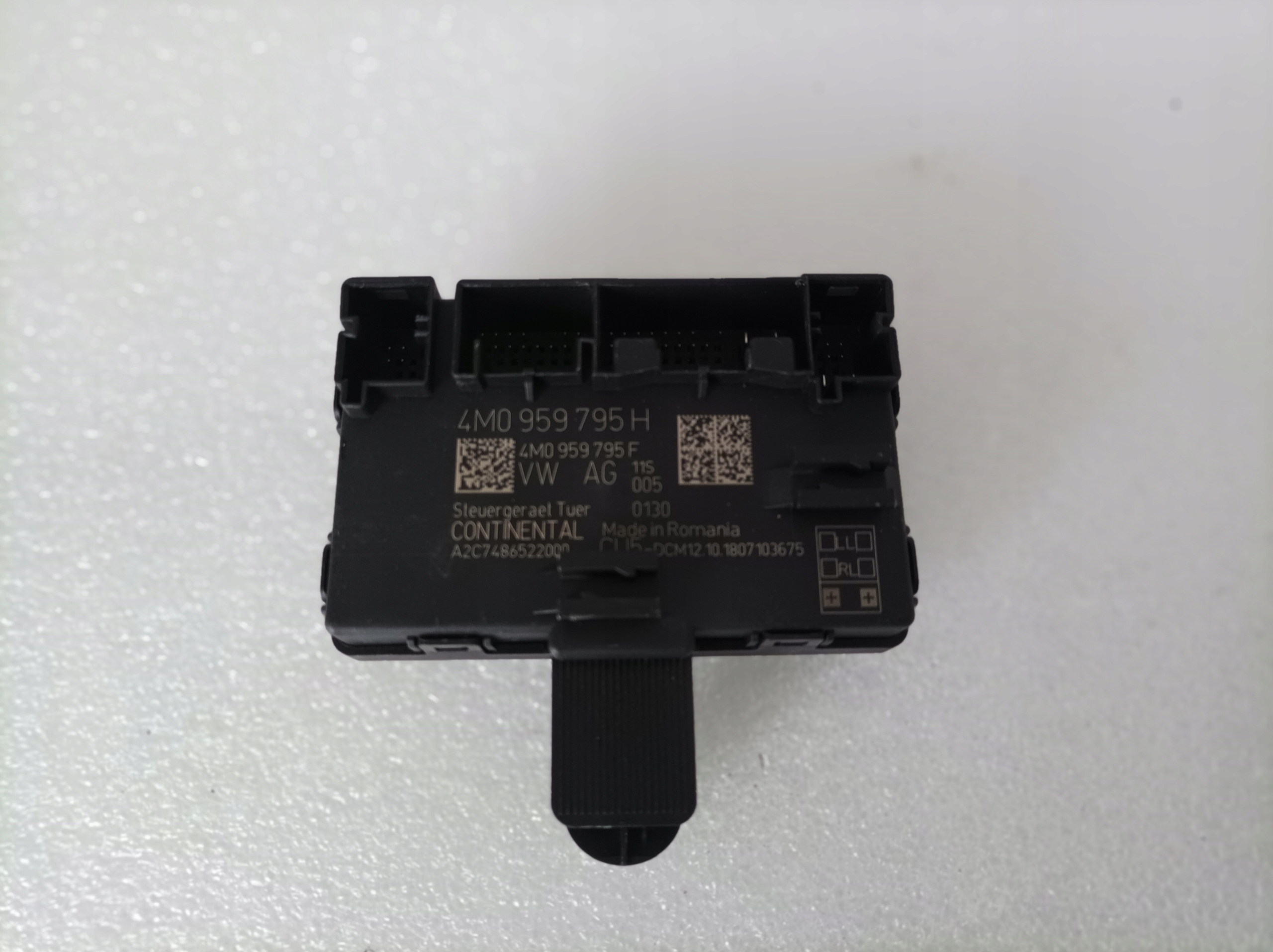 AUDI A4 B9 драйвер модуль двери 4M0959795H