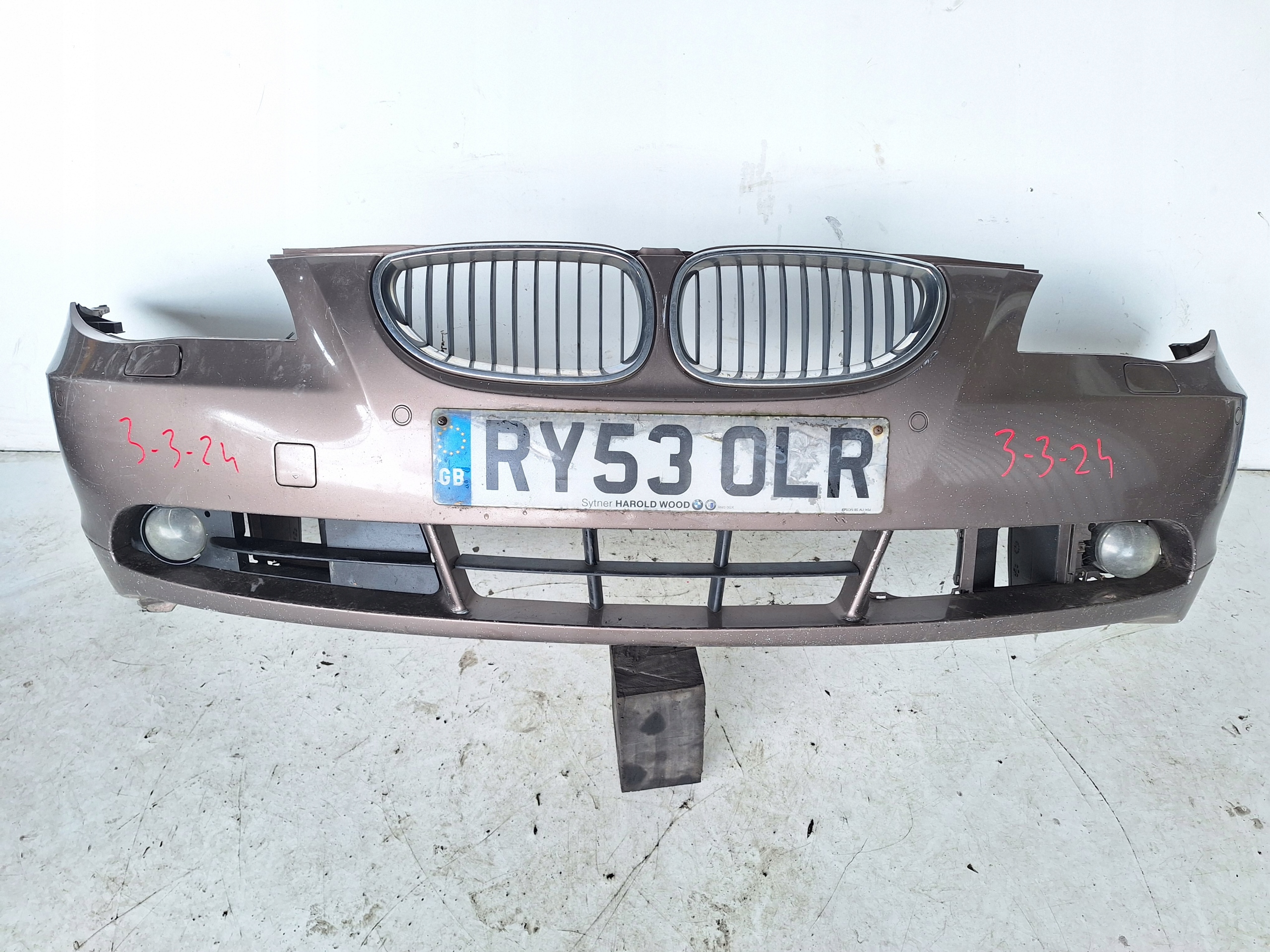 BMW 5 E60 E61 03-07 Stoßstange + PDC