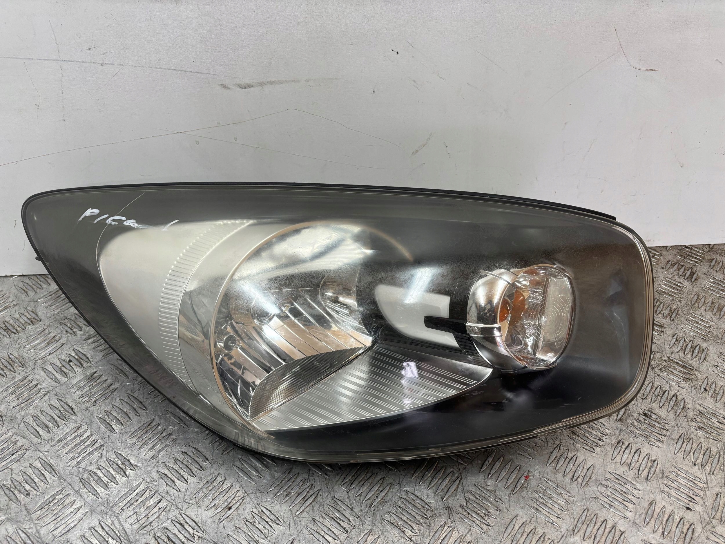 REFLEKTOR light right KIA PICANTO II 2 11