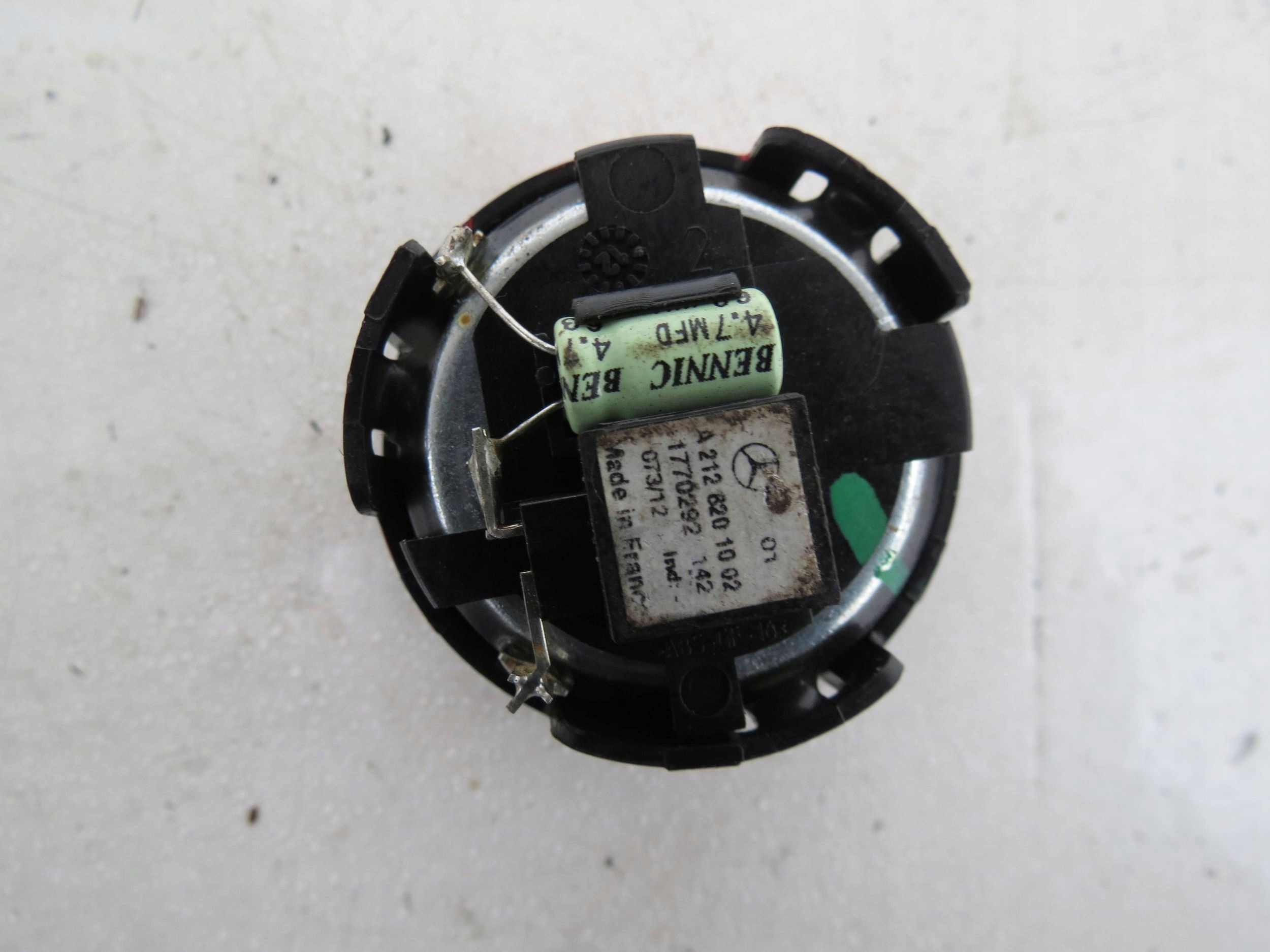 speaker door left MERCEDES CLS W218 A2128201002